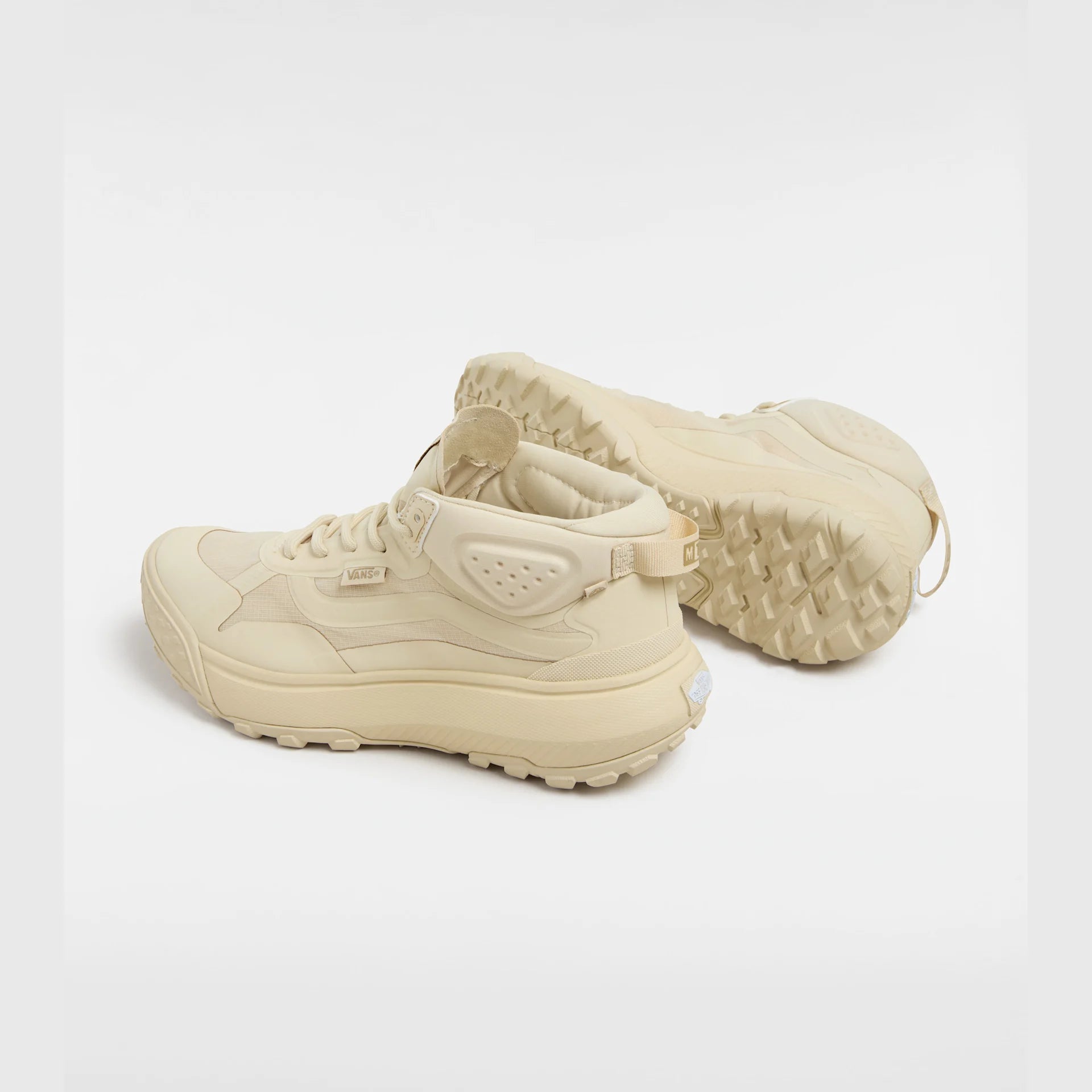 vans-mte-crosspath-mid-cream-vn000cvvcrm1-3