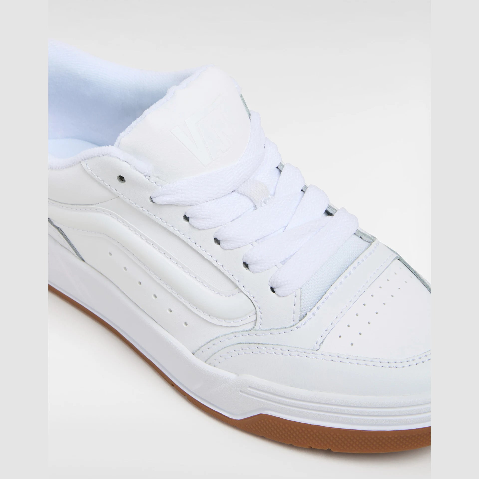 vans-hylane-white/gum-vn000d1j9dh1-4
