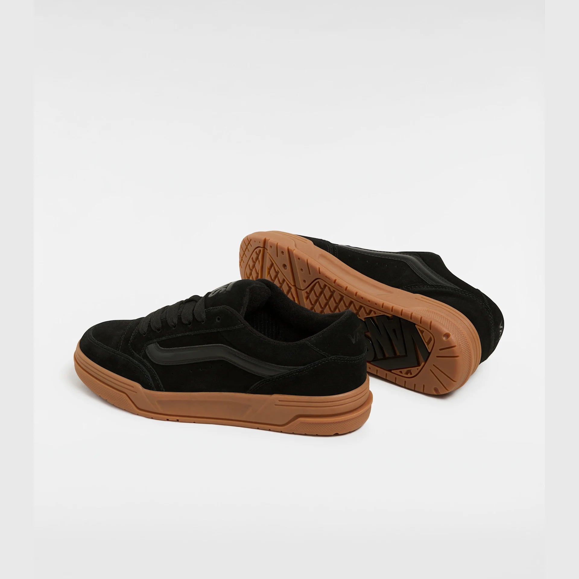 vans-hylane-black/gum-vn000d26b9m1-3