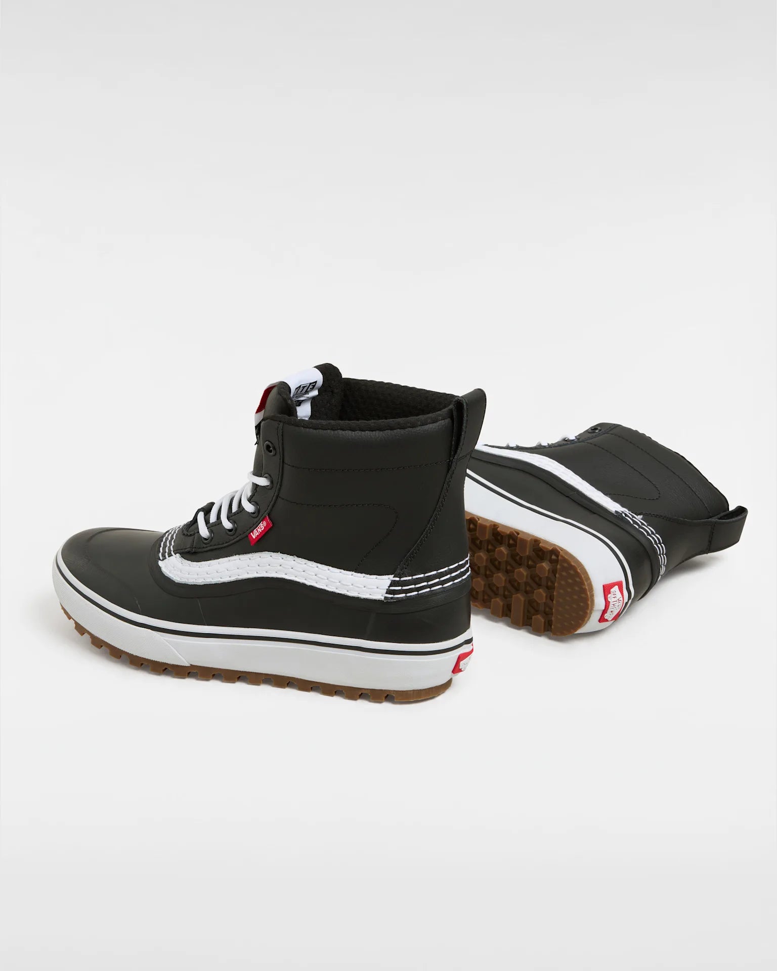 vans-mte-standard-mid-waterproof-black/white-vn000d2cba21-3