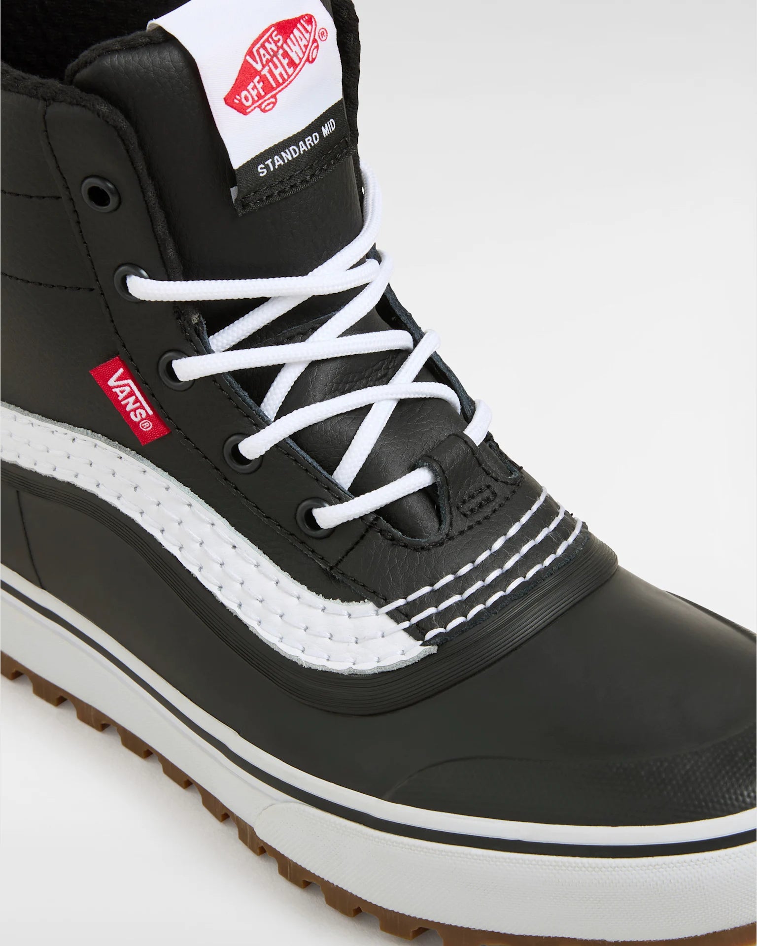 vans-mte-standard-mid-waterproof-black/white-vn000d2cba21-4
