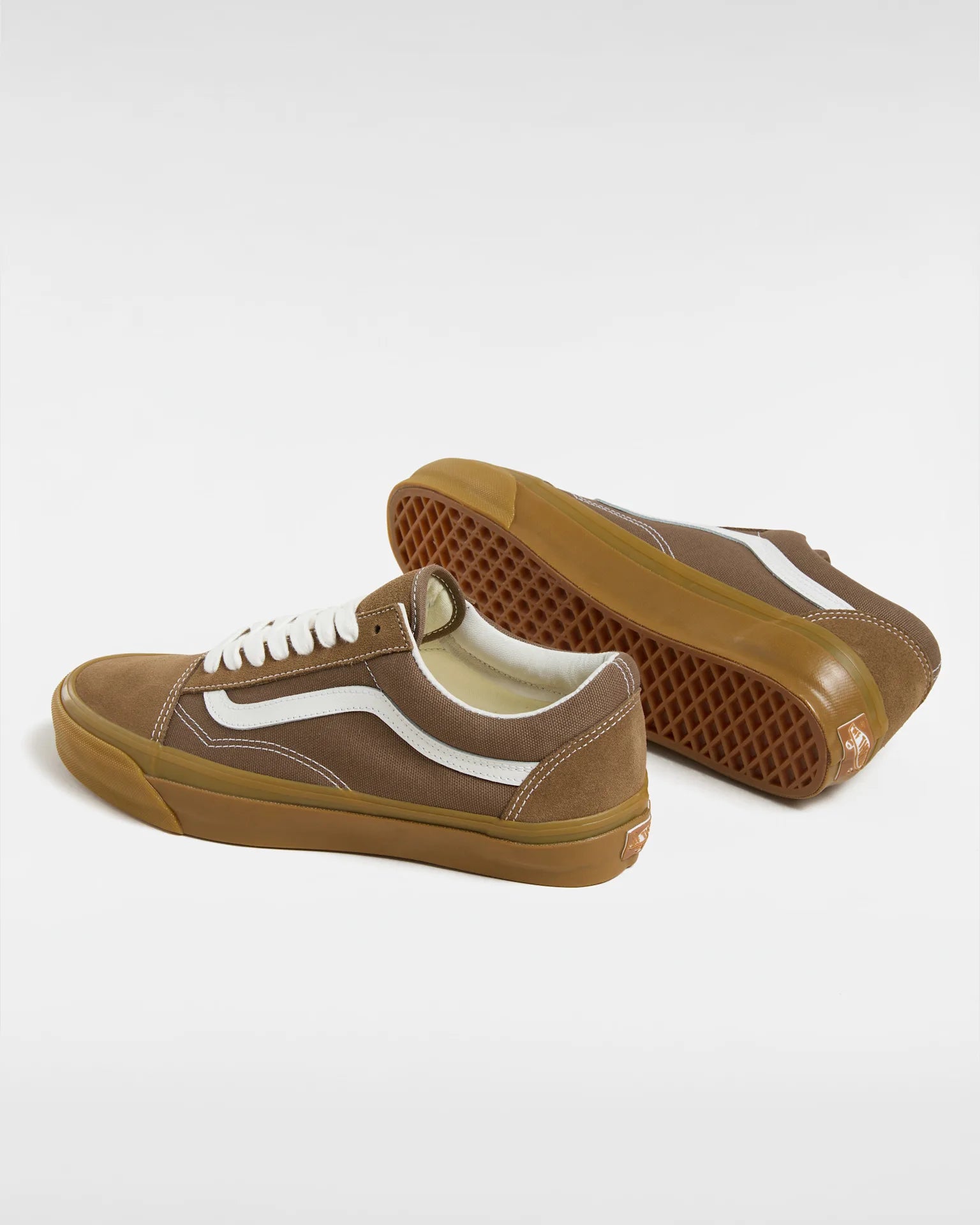 vans-lx-old-skool-gum-sepia-vn000d560e01-3