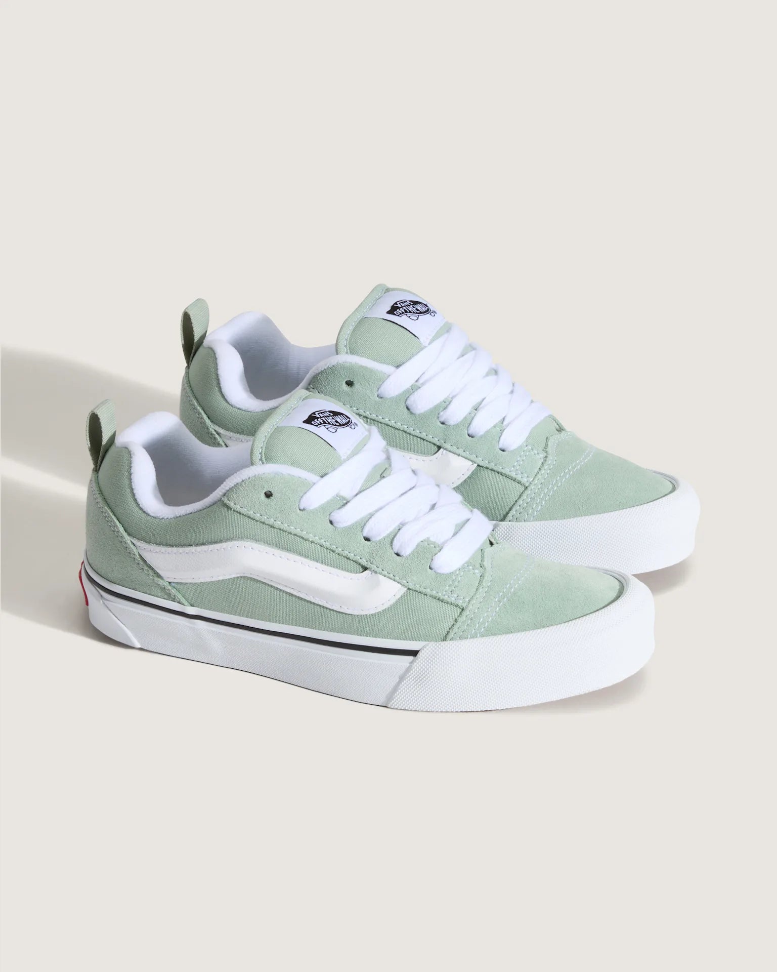 vans-knu-skool-color-theory-gray-olive-vn000d6zemw1-2