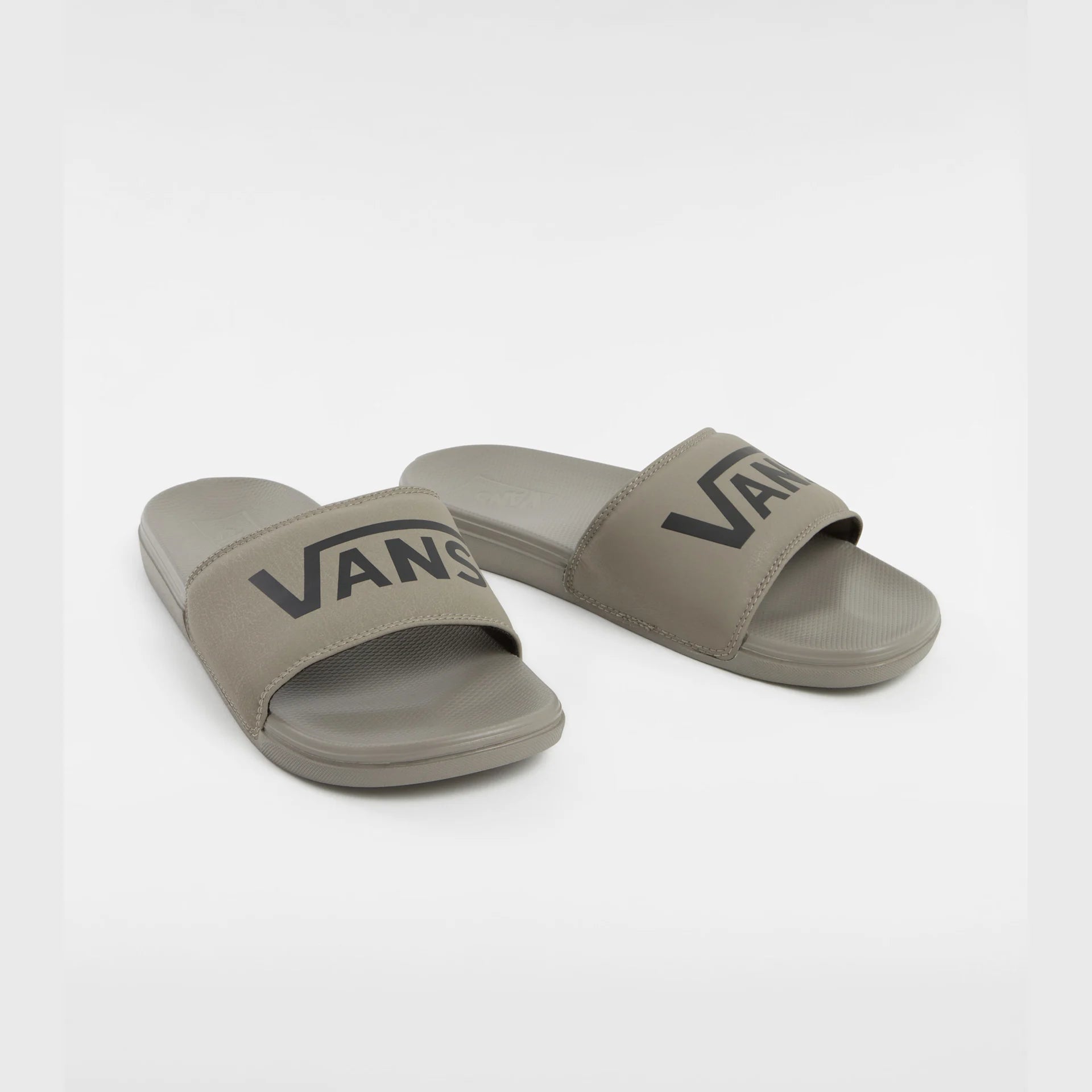 vans-mte-la-costa-slide-on-dark-gray-vn000d7gbfb1-2