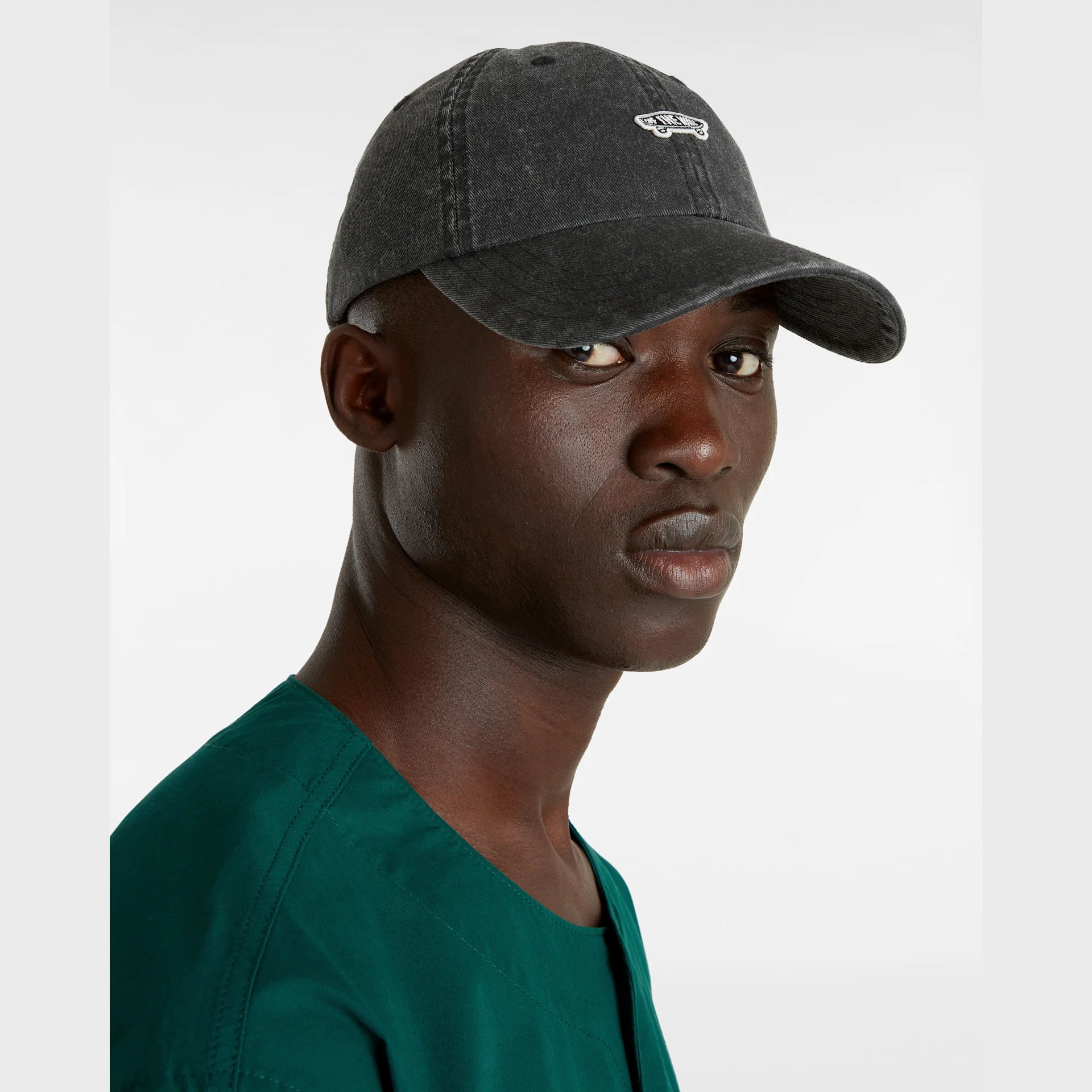 vans-logo-curved-bill-lx-black-vn000gw7blk1-4