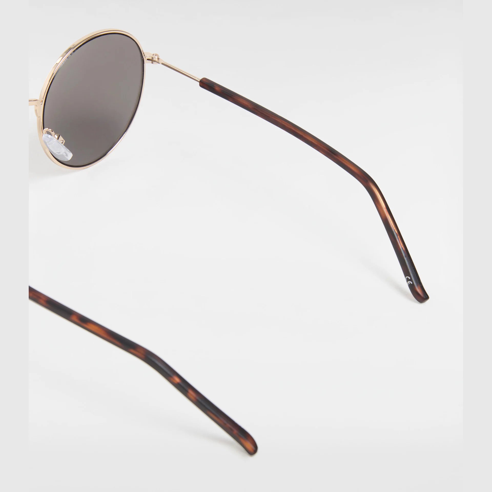 vans-leveler-sunglasses-gold-vn000hefgld1-4