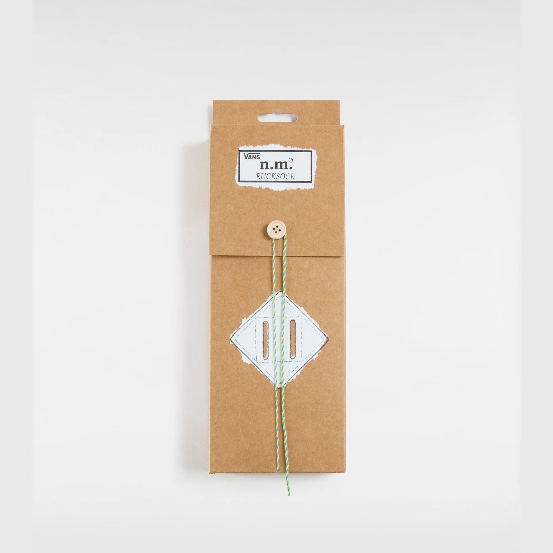 vans-lx-nicole-m-cargo-sock-nicole-mclaughlin-oatmeal-vn000kep2n11-4