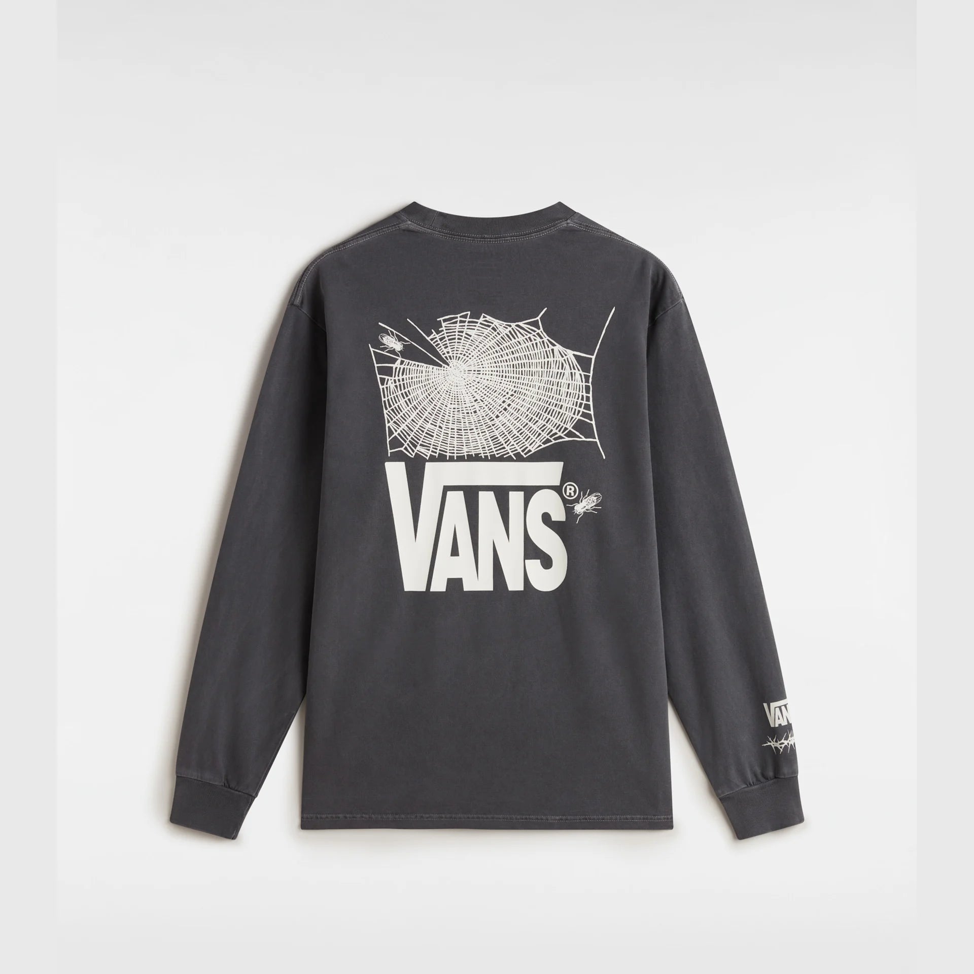 vans-mte-fly-in-the-web-ls-tee-black-vn000m2xblk1-2