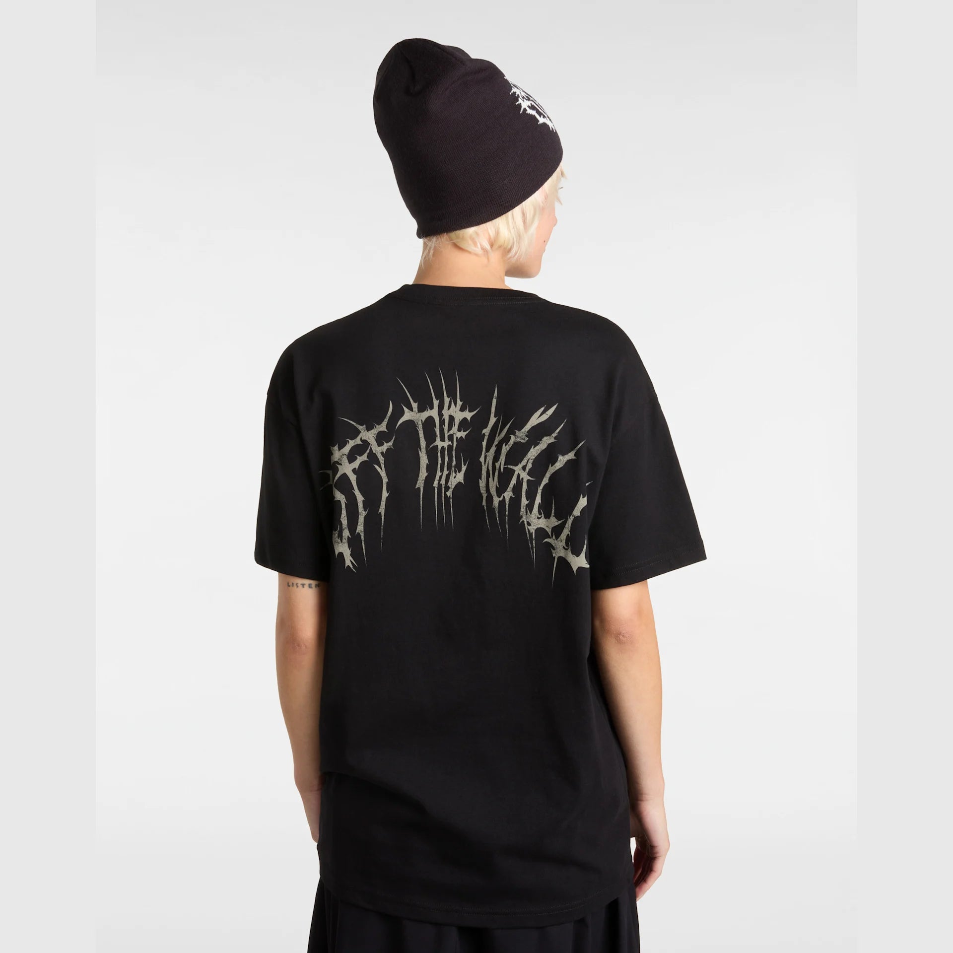 vans-metal-university-oversized-ss-black-vn000mcnblk1-4