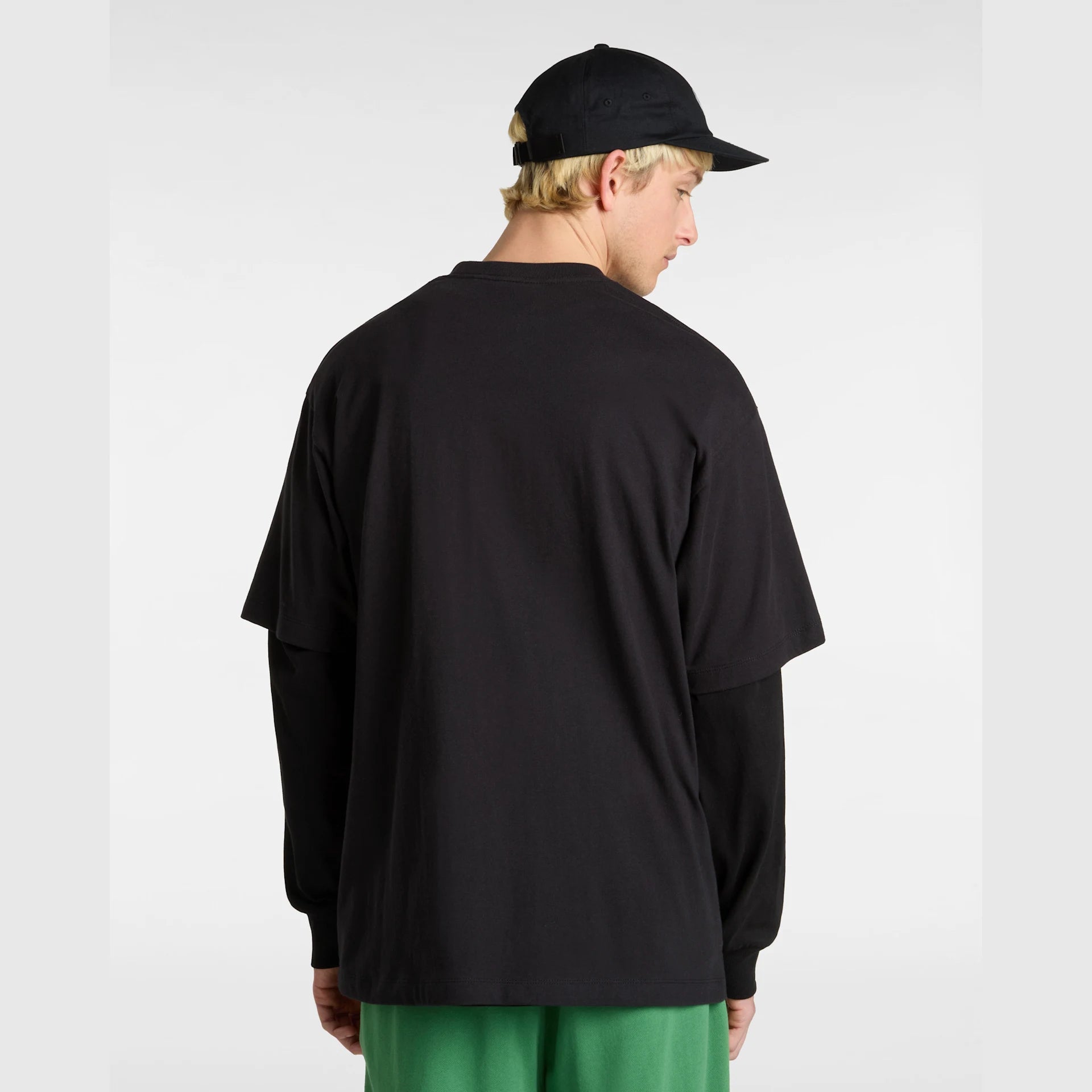 vans-left-chest-ii-loose-ls-black-vn000p1sblk1-4