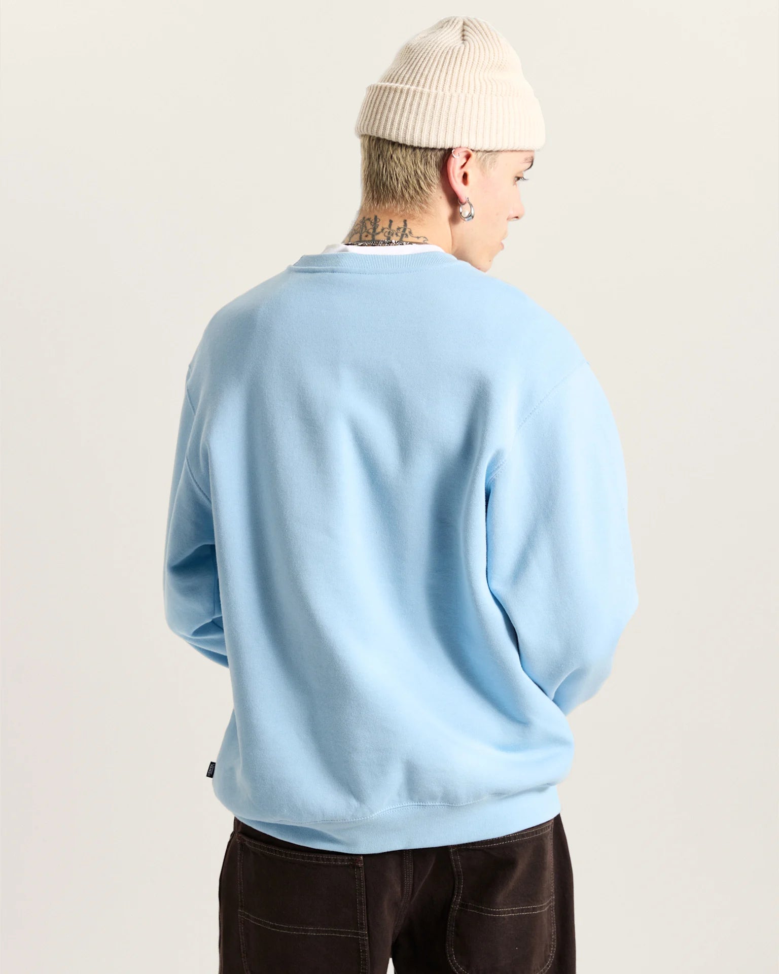 vans-left-chest-ii-loose-crew-cloud-blue-vn000p20eml1-4