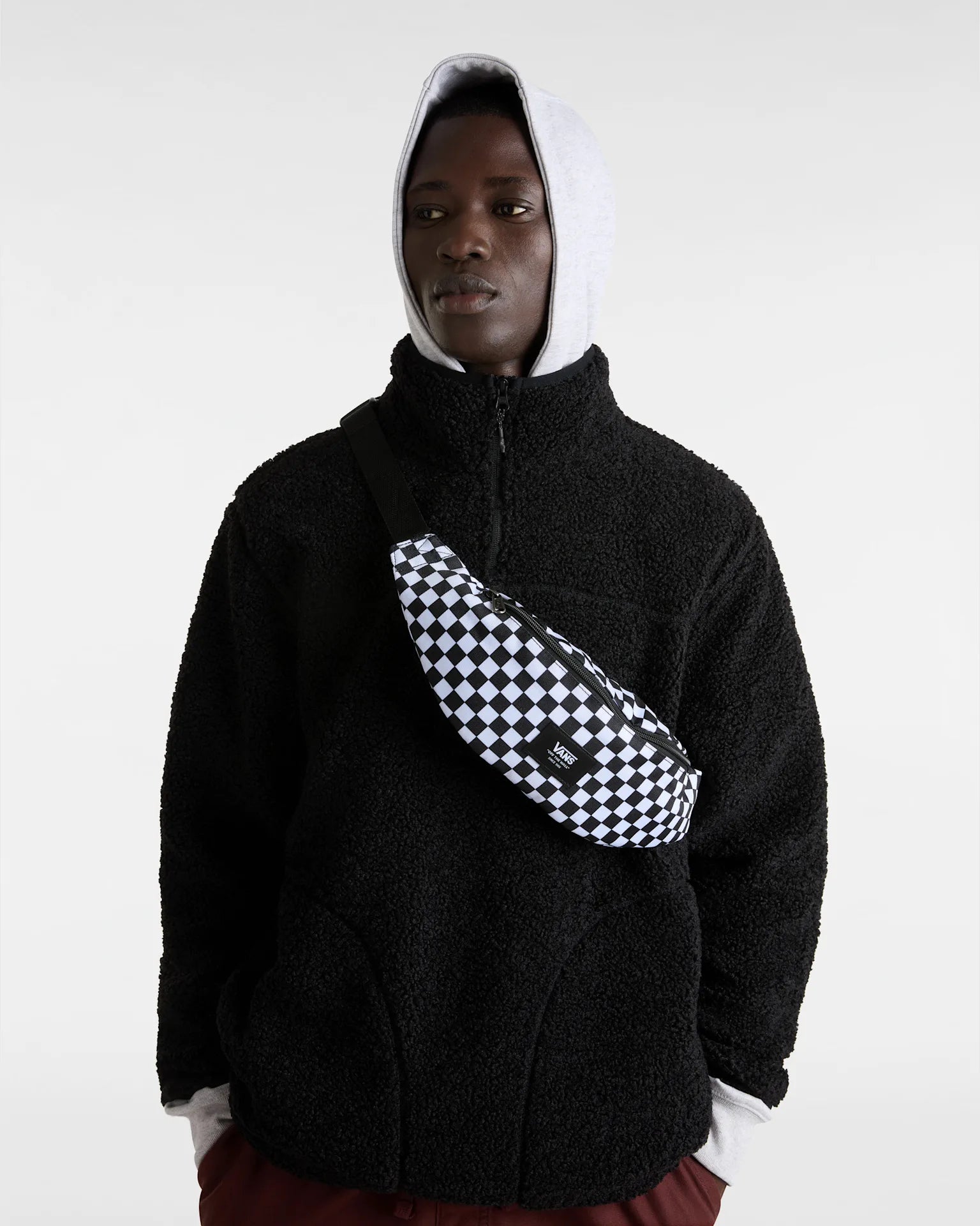 vans-mini-ward-cross-body-black/white-check-vn0a45gxhu01-4