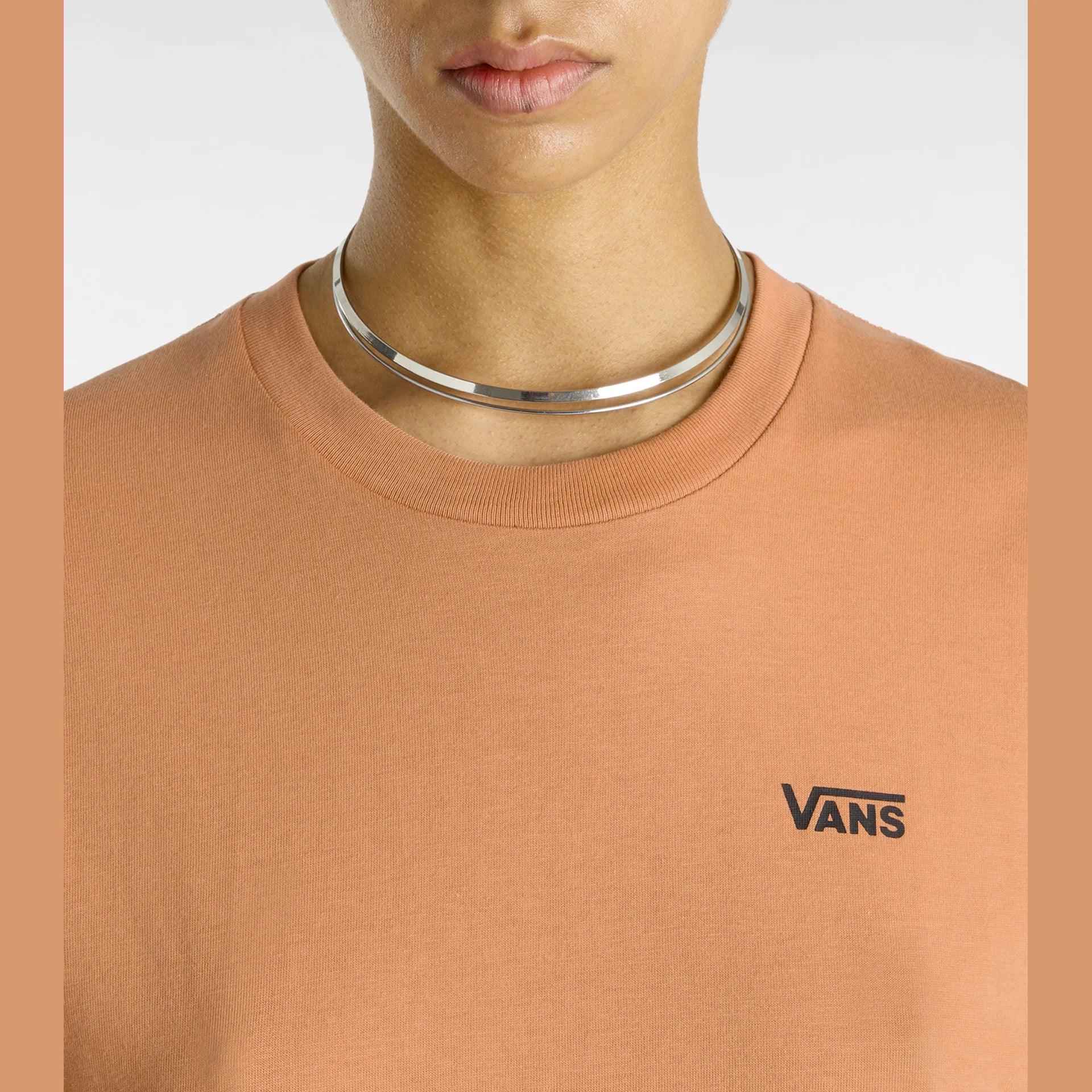 vans-left-chest-logo-tee-em-carnelian-vn0a7rsrvvl1-6
