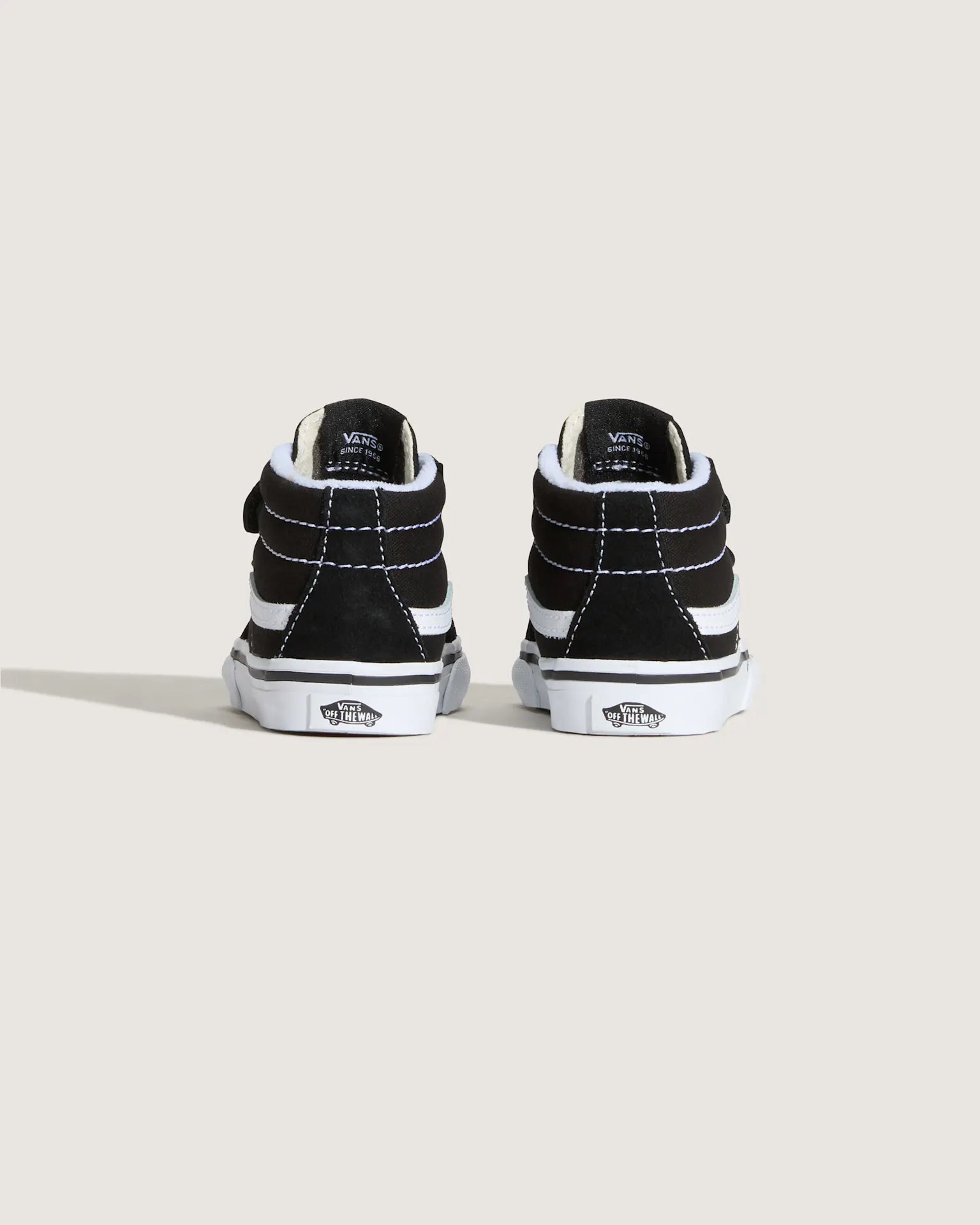 Vans SK8-Mid Reissue V Black/True Whit Cipő VN00018W6BT1 - 4