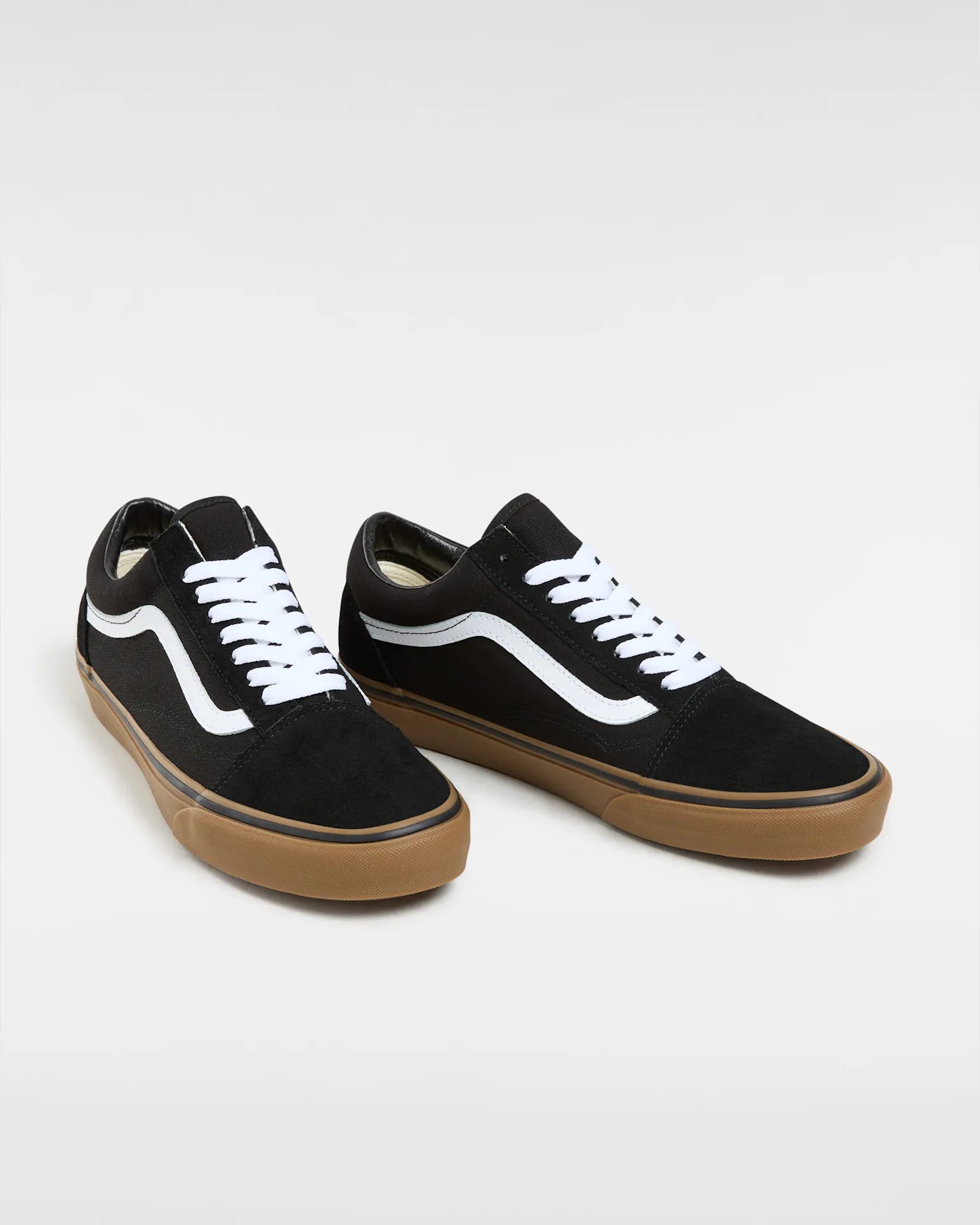 vans-ua-old-skool-(gumsole)black/medium-gum-vn0001r1gi61-2