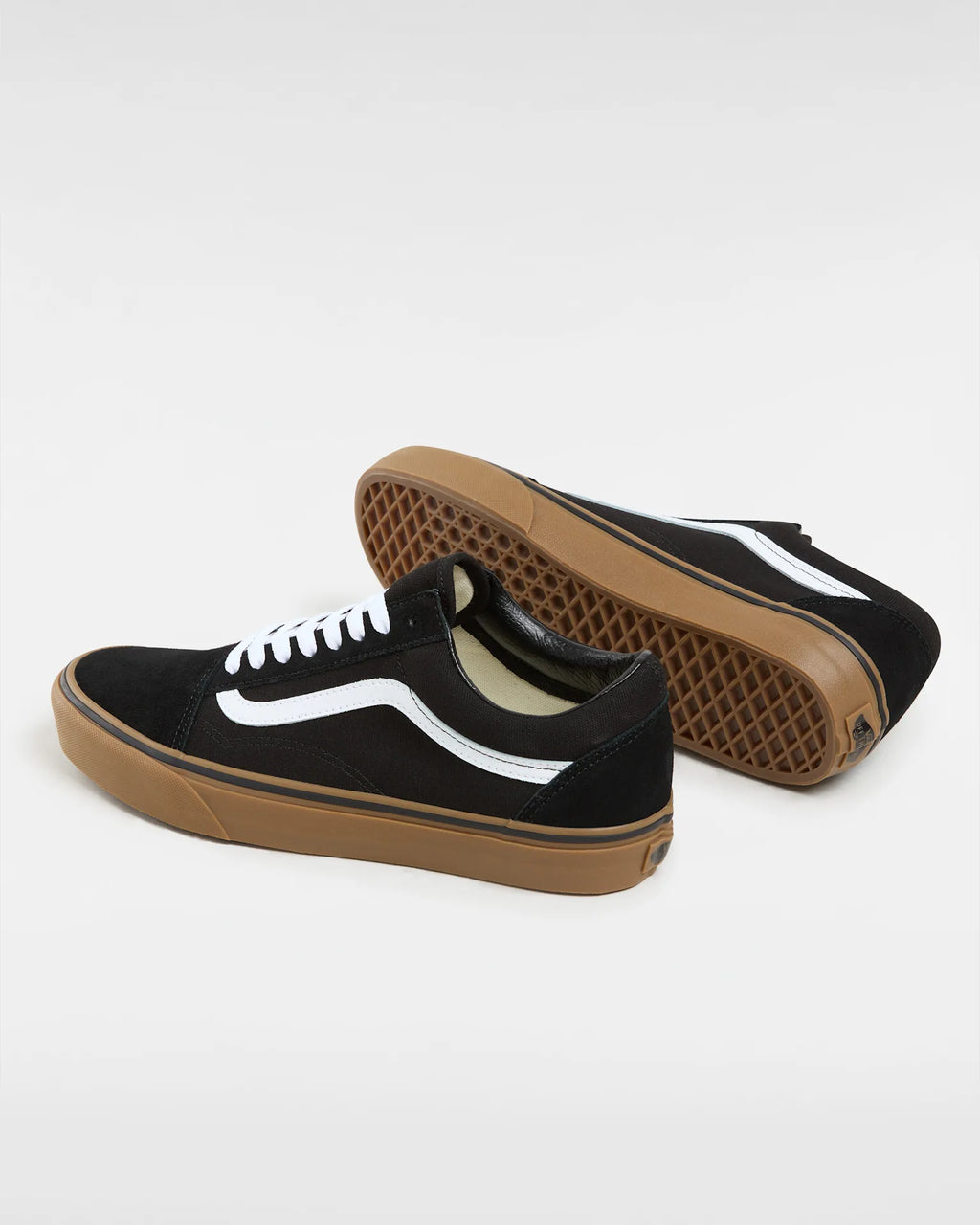 vans-ua-old-skool-(gumsole)black/medium-gum-vn0001r1gi61-3