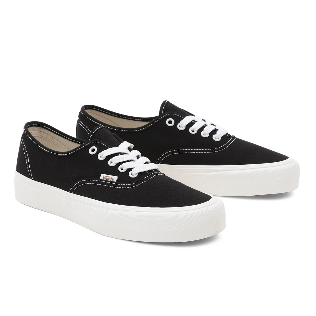 vans-ua-authentic-vr3-black/marshmallow-vn0005ud1kp1-1