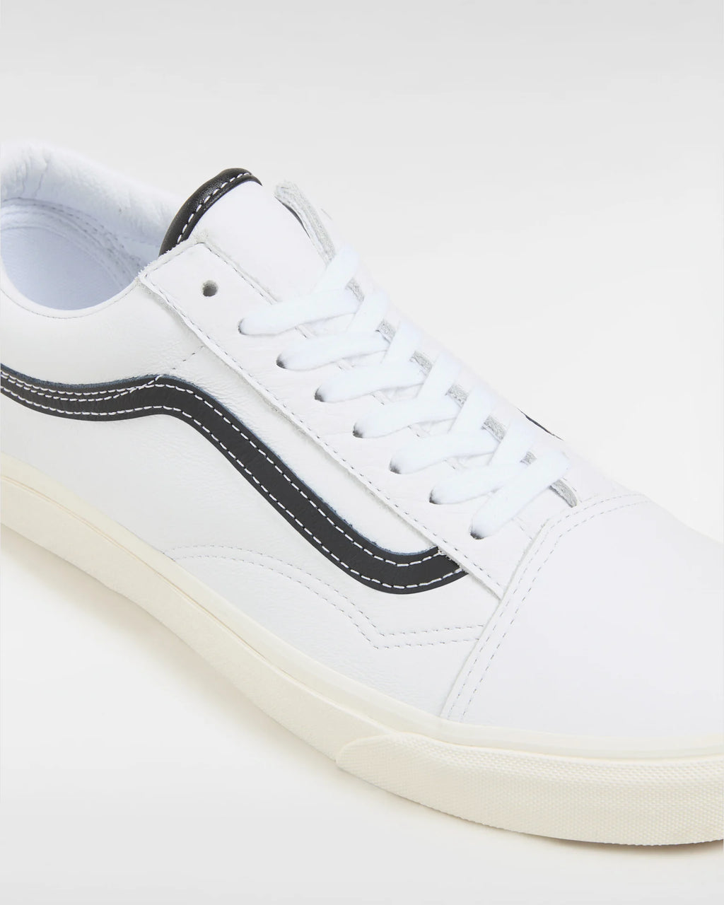 vans-ua-old-skool-leather-white/black-vn0007ntyb21-4