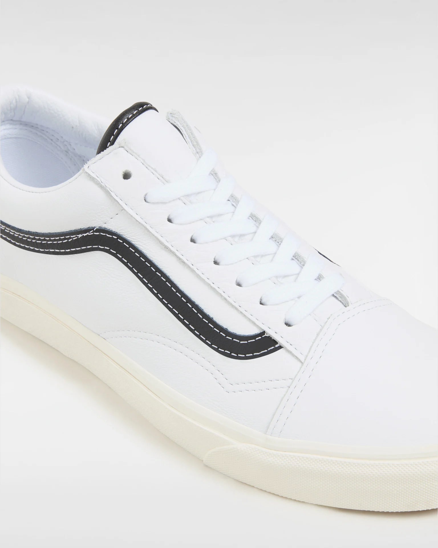 vans-ua-old-skool-leather-white/black-vn0007ntyb21-4