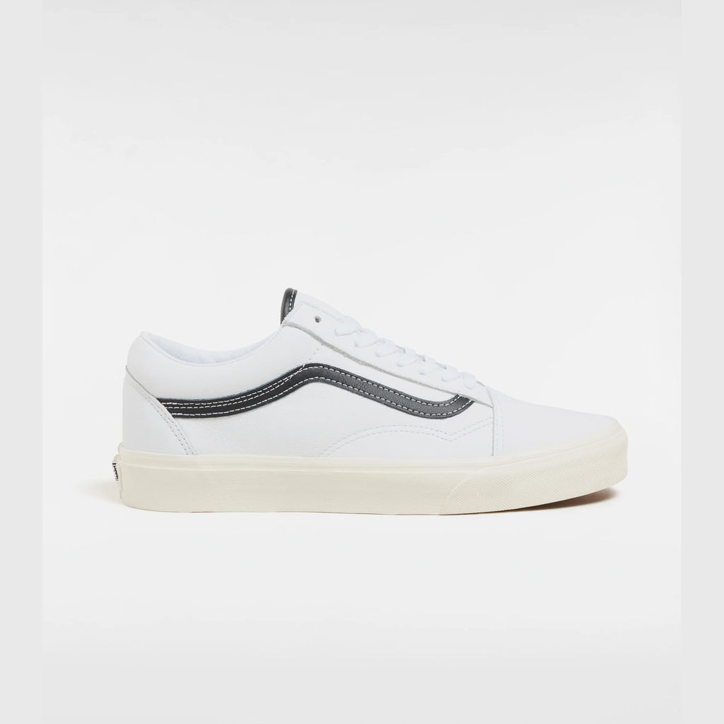 vans-ua-old-skool-leather-white/black-vn0007ntyb21-1