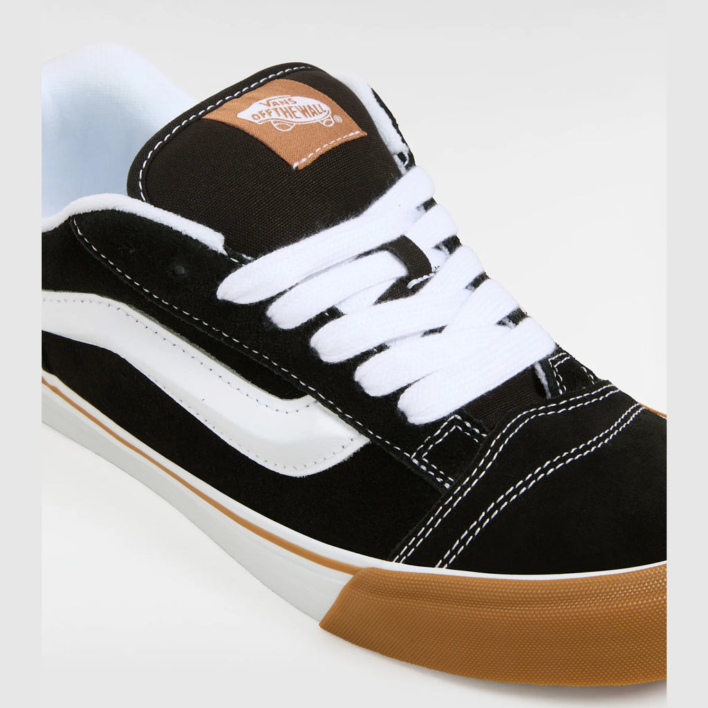 vans-knu-skool-gum-bumper-black-vn0009qccji1-4