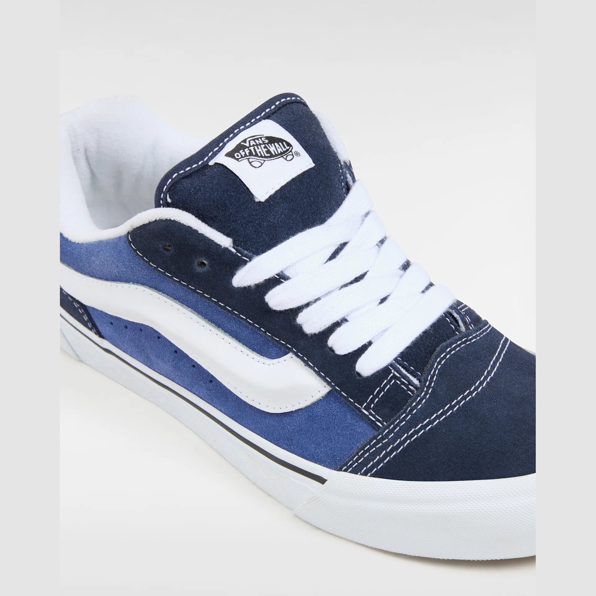 vans-knu-skool-navy/true-white-vn0009qcnwd1-5