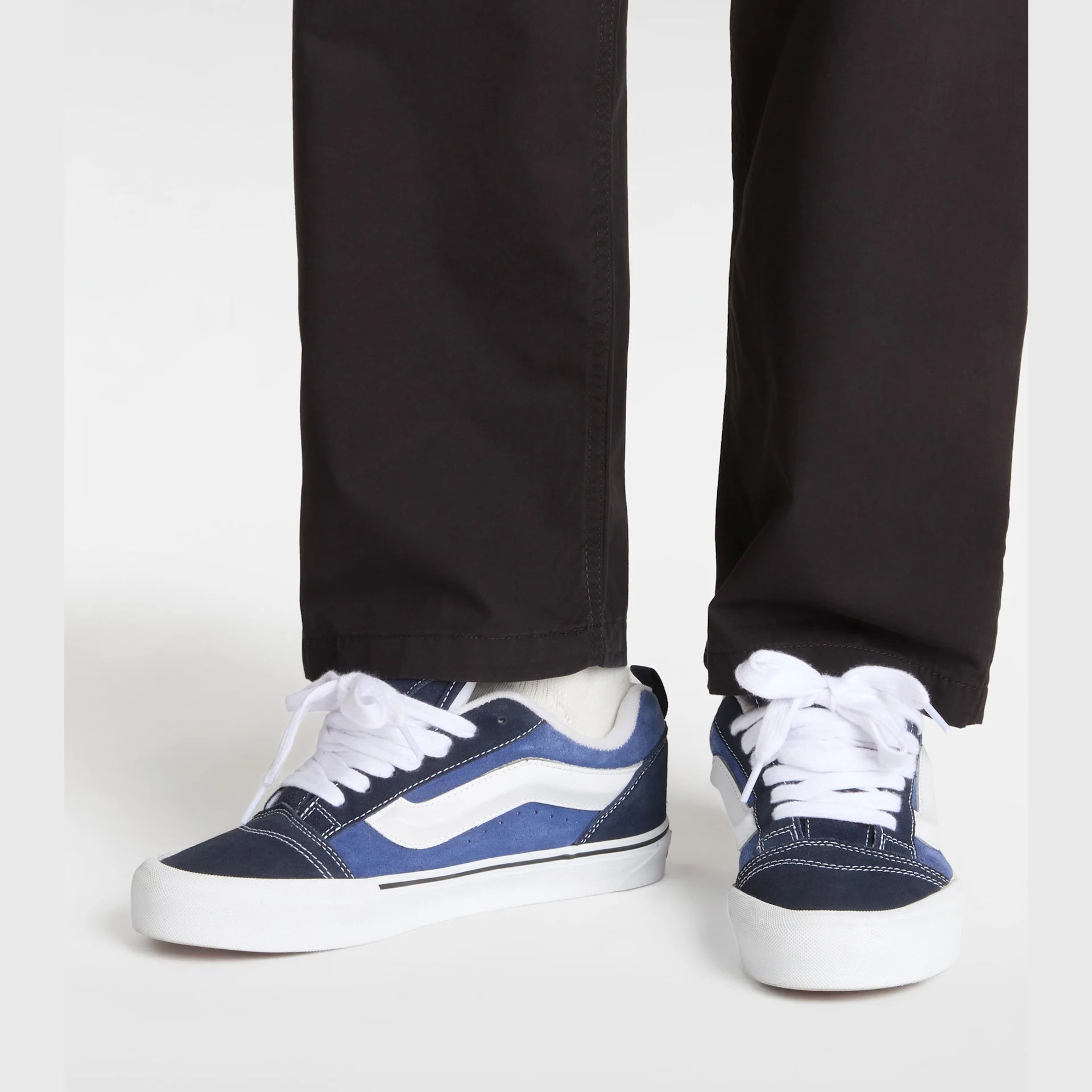 vans-knu-skool-navy/true-white-vn0009qcnwd1-6