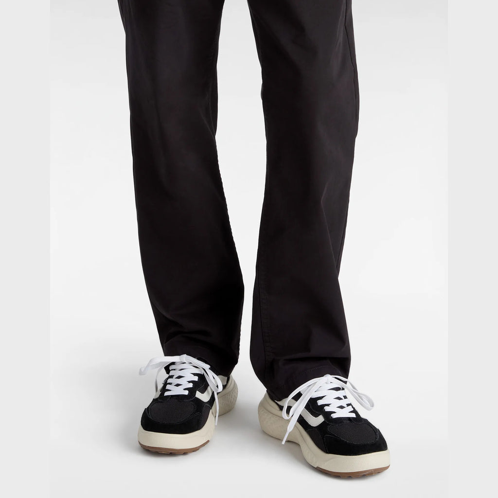 vans-mte-ultrarange-neo-vr3-black/white-vn000bceba21-5