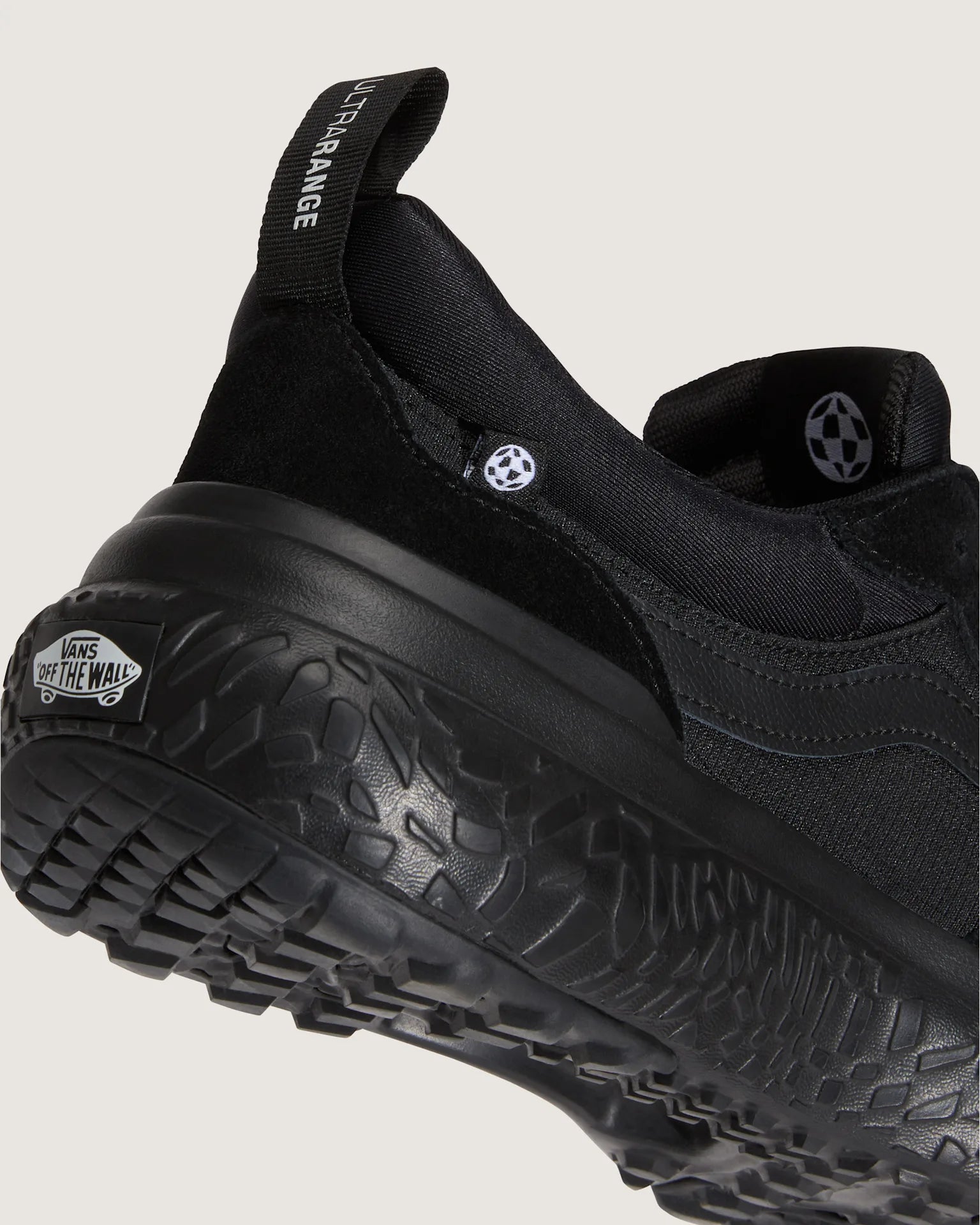 vans-mte-ultrarange-neo-vr3-black/black-vn000bcebka1-8