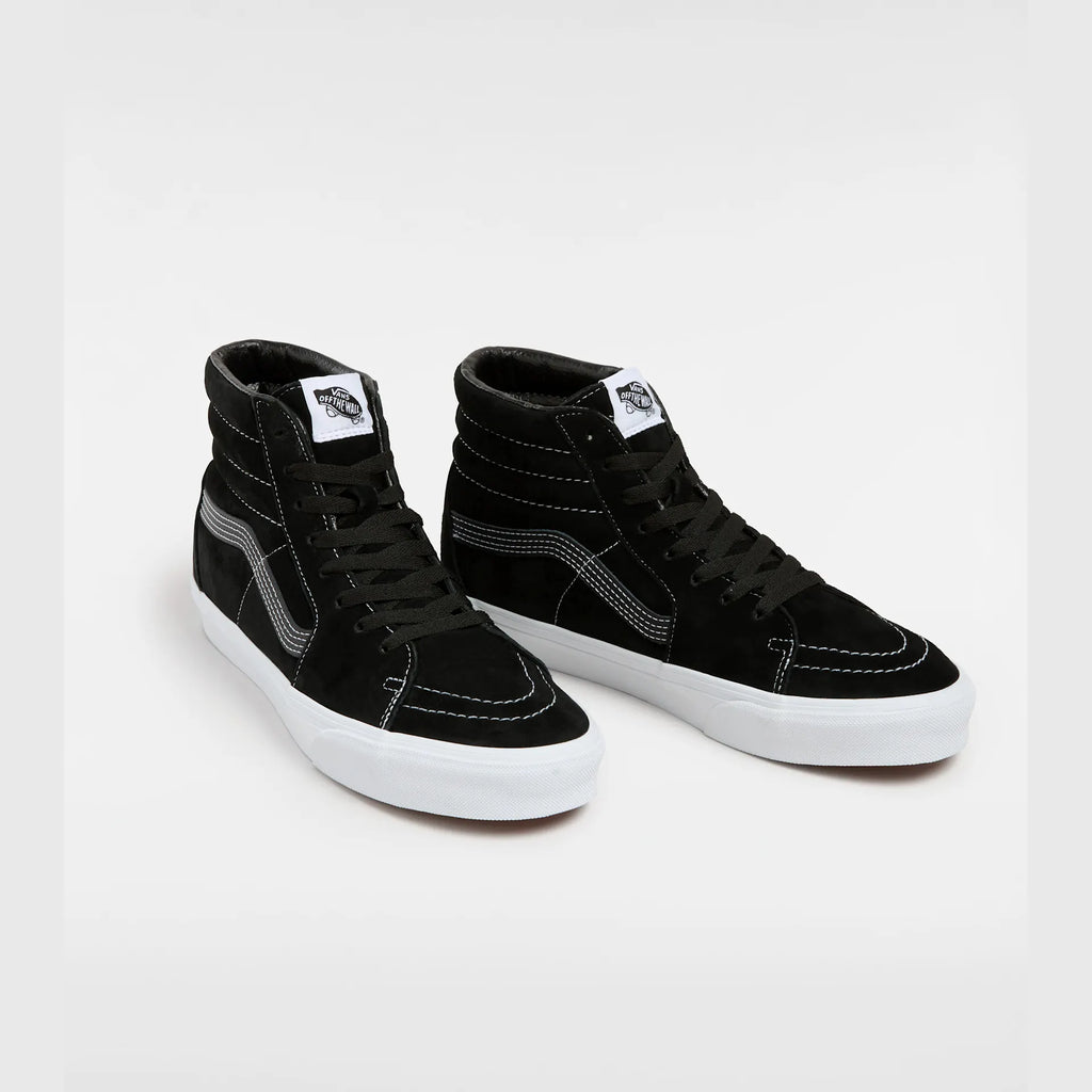 vans-sk8-hi-pig-suede-black-vn000cmxbm81-2