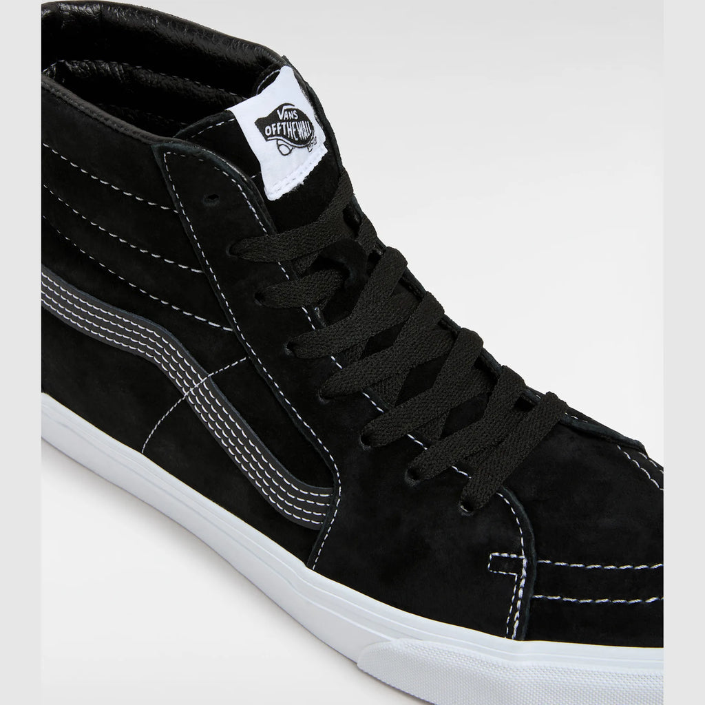 vans-sk8-hi-pig-suede-black-vn000cmxbm81-4