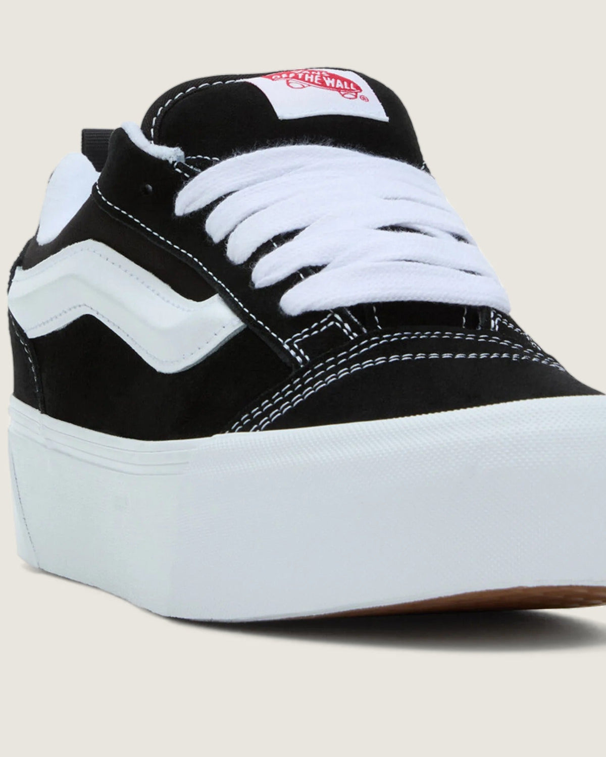 VANS Knu Stack Black/True White Cipő - 12