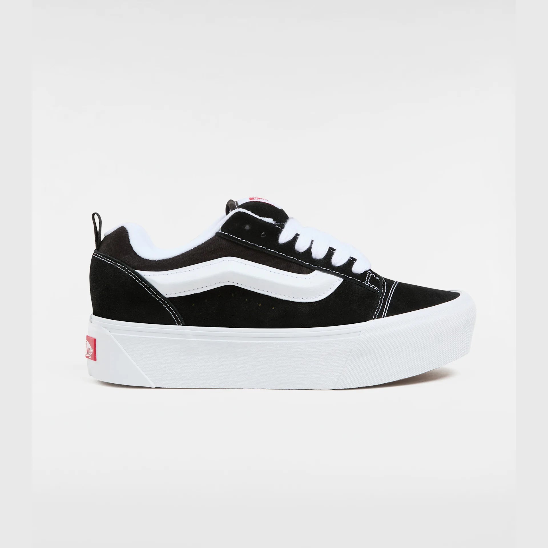 vans-knu-stack-black/true-white-vn000cp66bt1-1