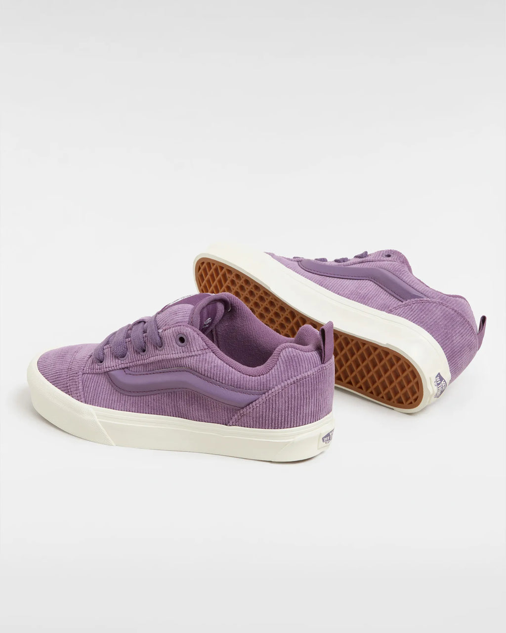 vans-knu-skool-corduroy-grape-jam-vn000crpcif1-3