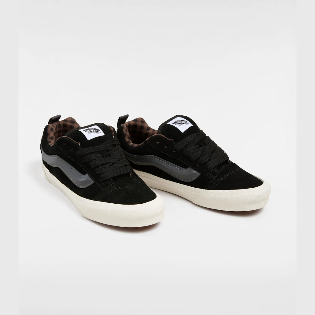 vans-knu-skool-pig-suede-plaid-gray/black-vn000cs02391-2