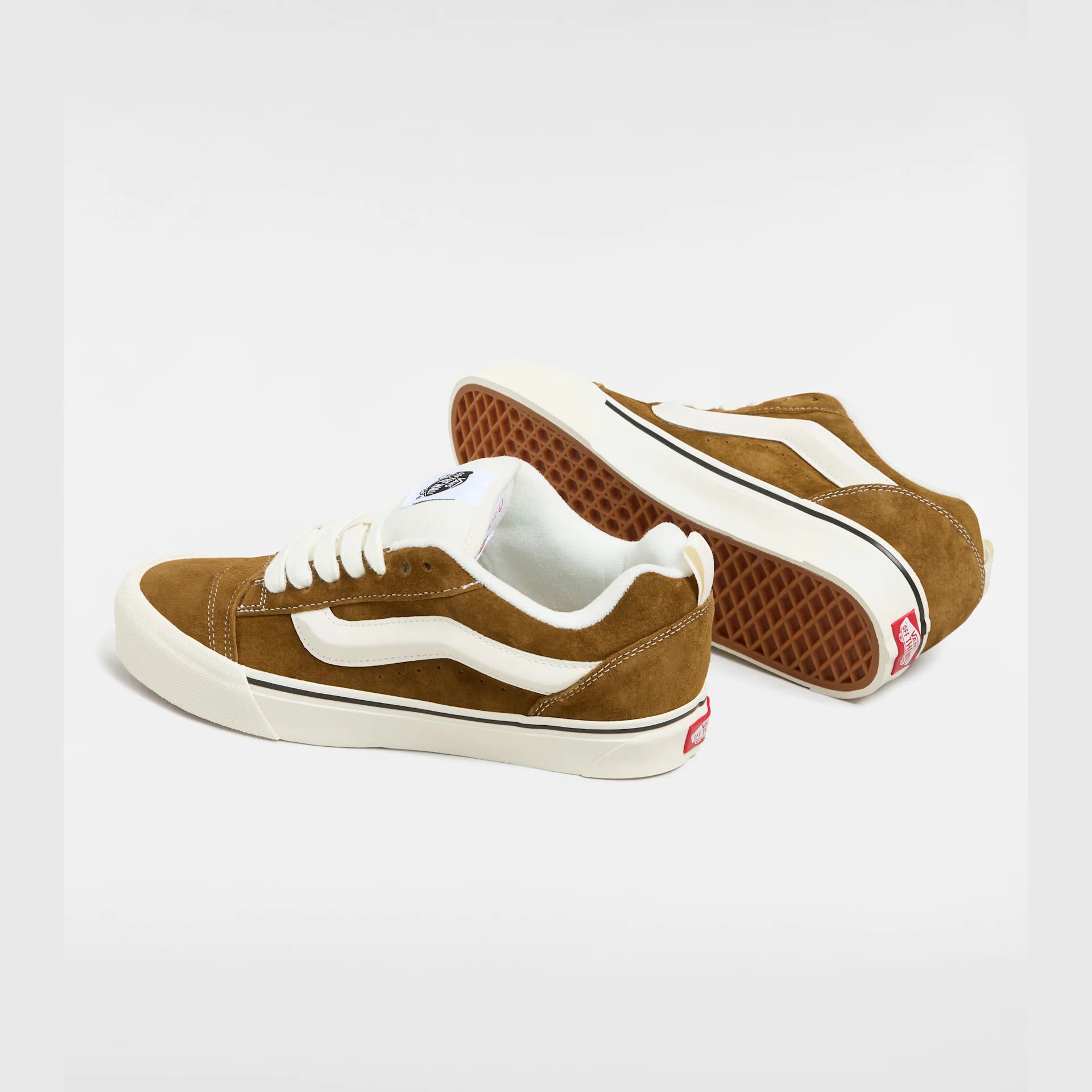 vans-knu-skool-pig-suede-brown-vn000cs0bro1-3