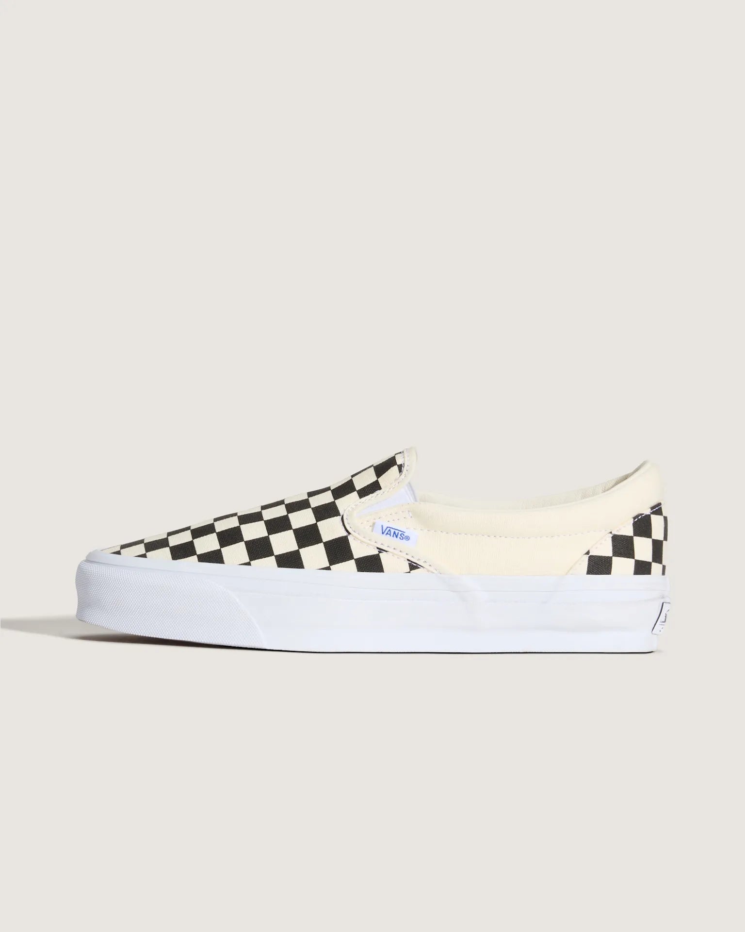 VANS LX Slip-On Reissue 98 LX CHECKERBOARD Black/Off White Cipő VN000CSE2BO1 - 1