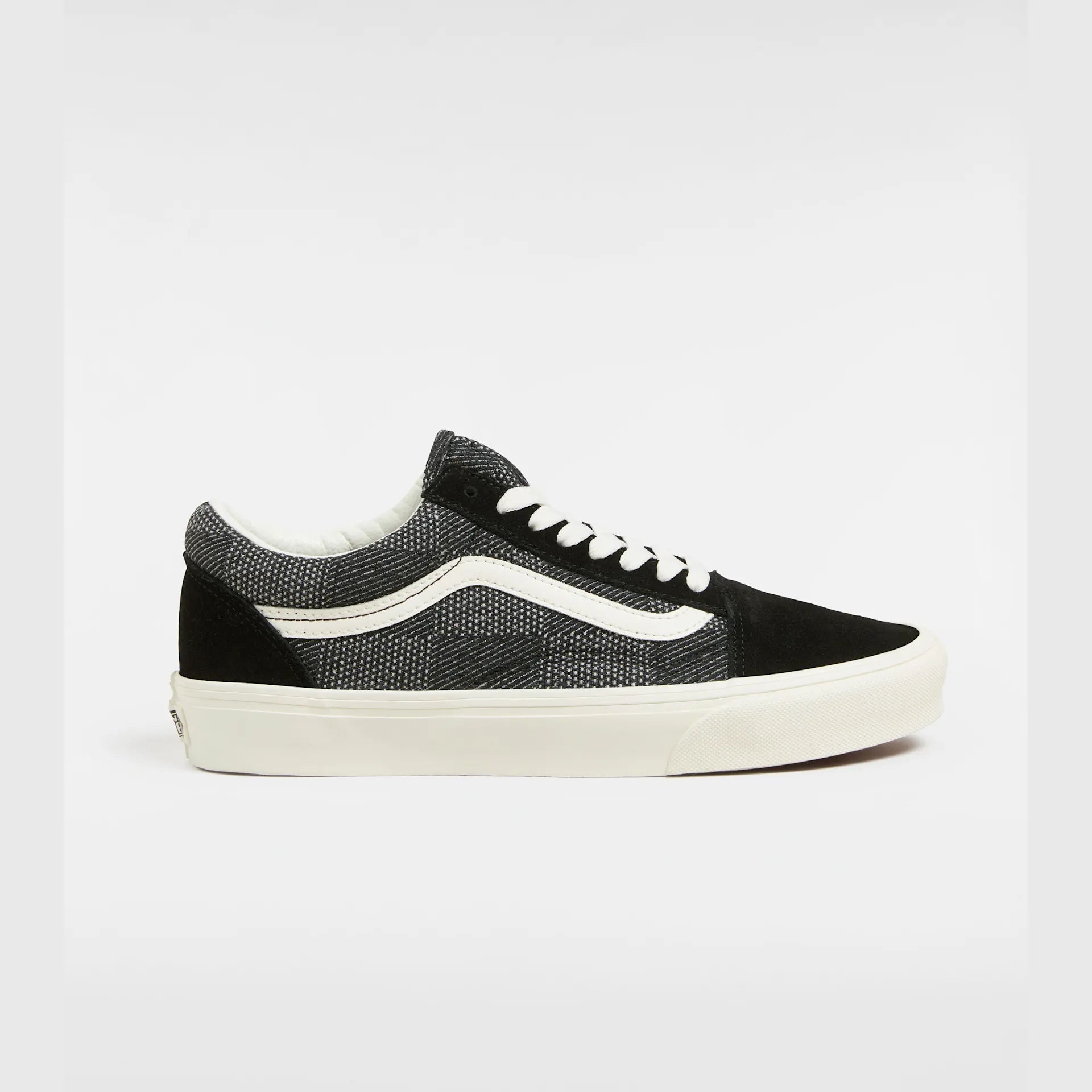 vans-old-skool-denim-check-black-vn000ct8cjk1-1