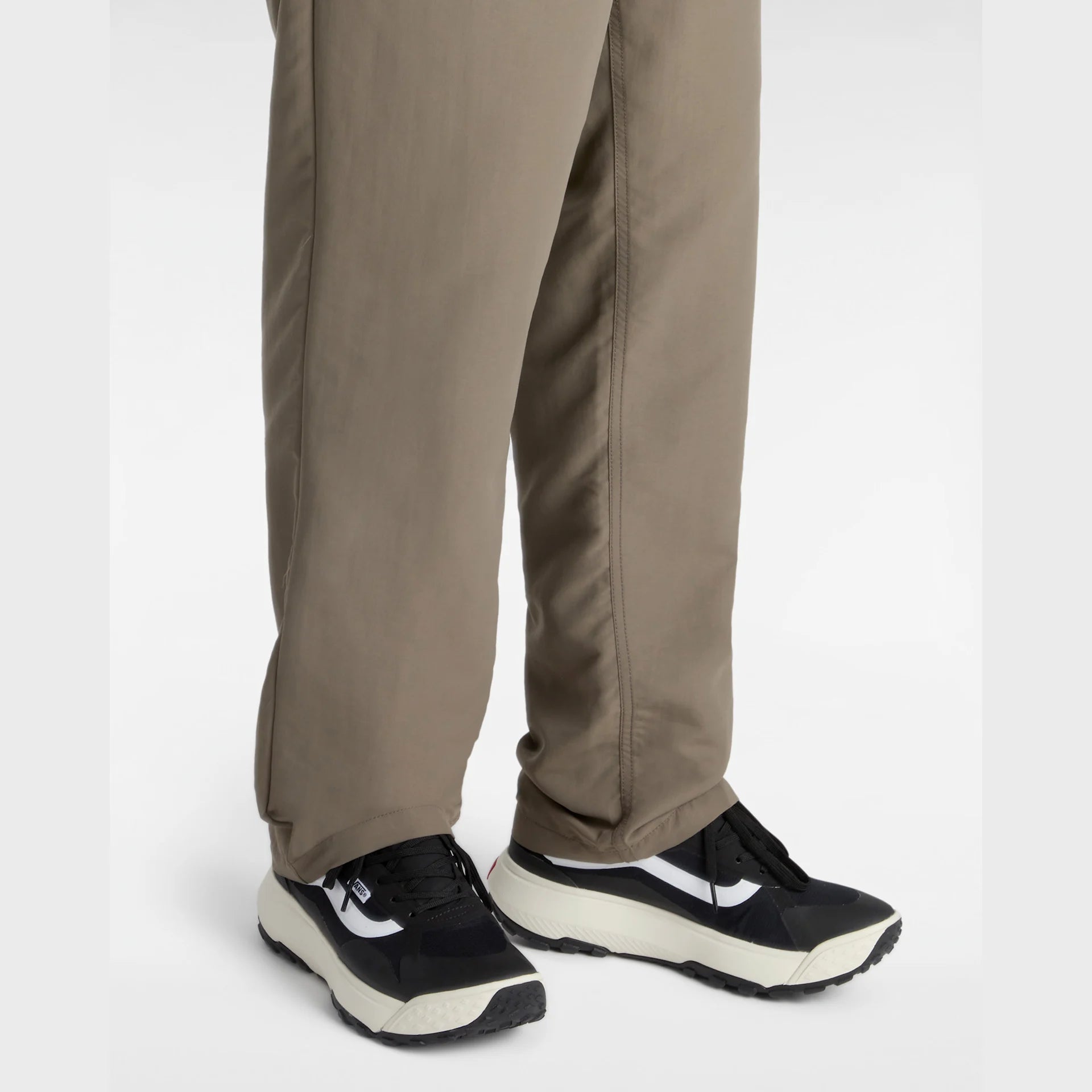 vans-mte-crosspath-black/white-vn000cvuba21-5