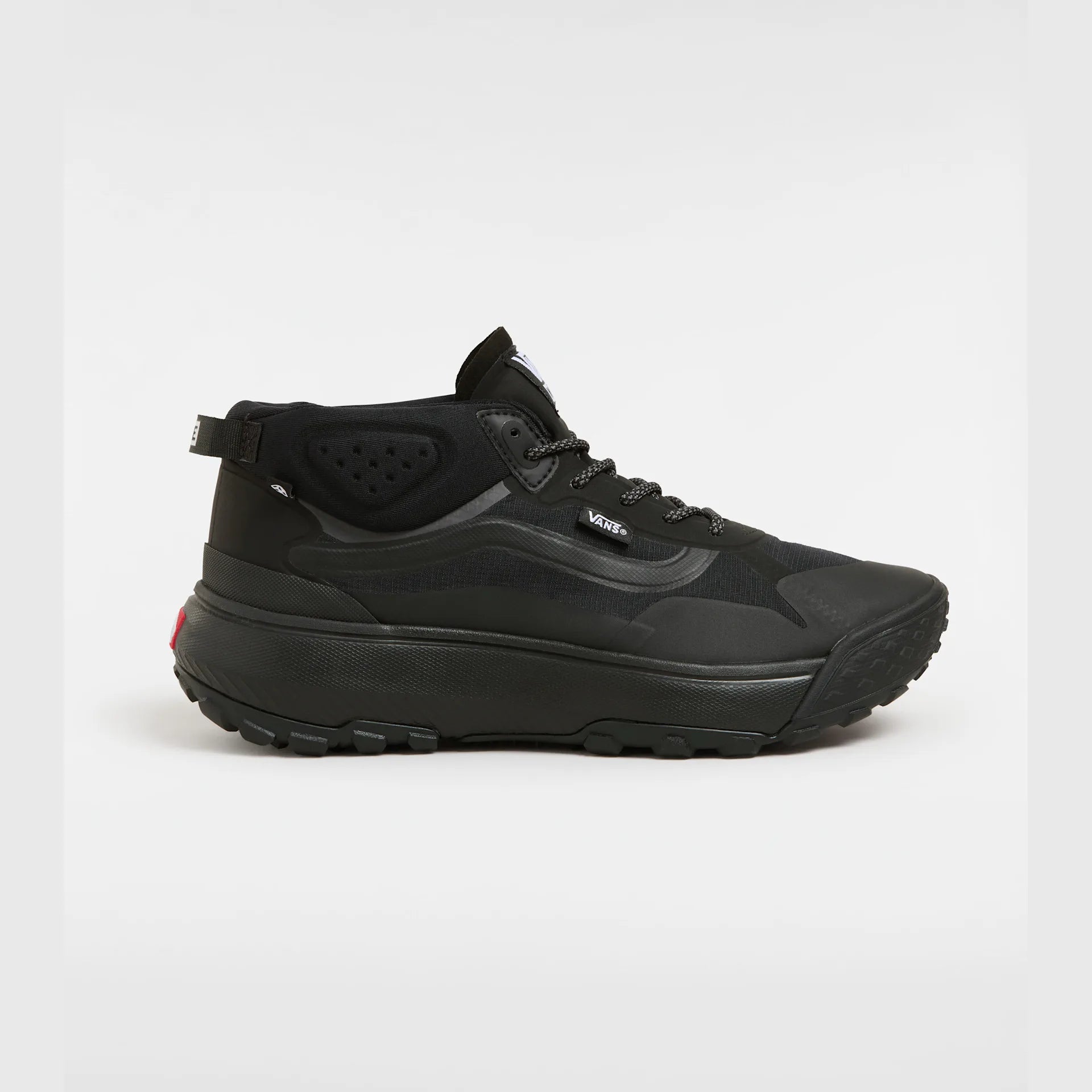 vans-mte-crosspath-mid-black/black-vn000cvvbka1-1