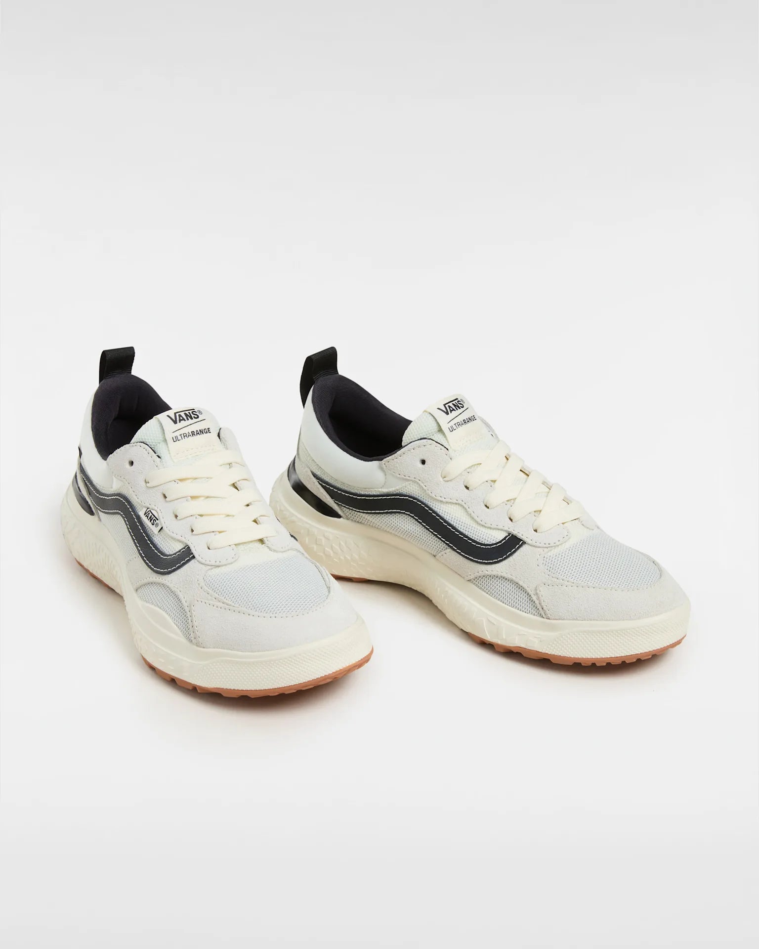 vans-mte-ultrarange-neo-vr3-black/off-white-vn000cwe2bo1-2