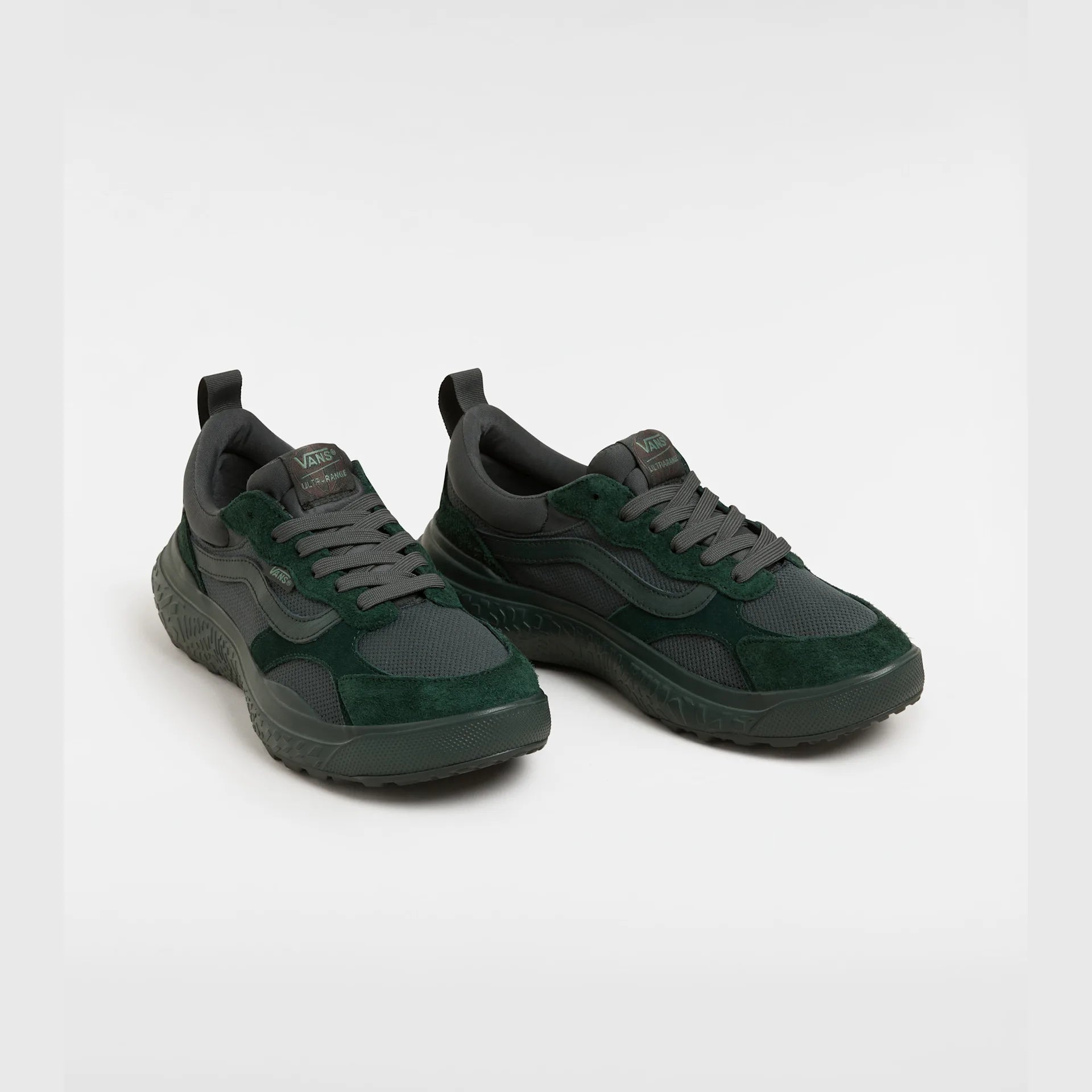 vans-mte-ultrarange-neo-vr3-mono-dark-green-vn000cwedrk1-2