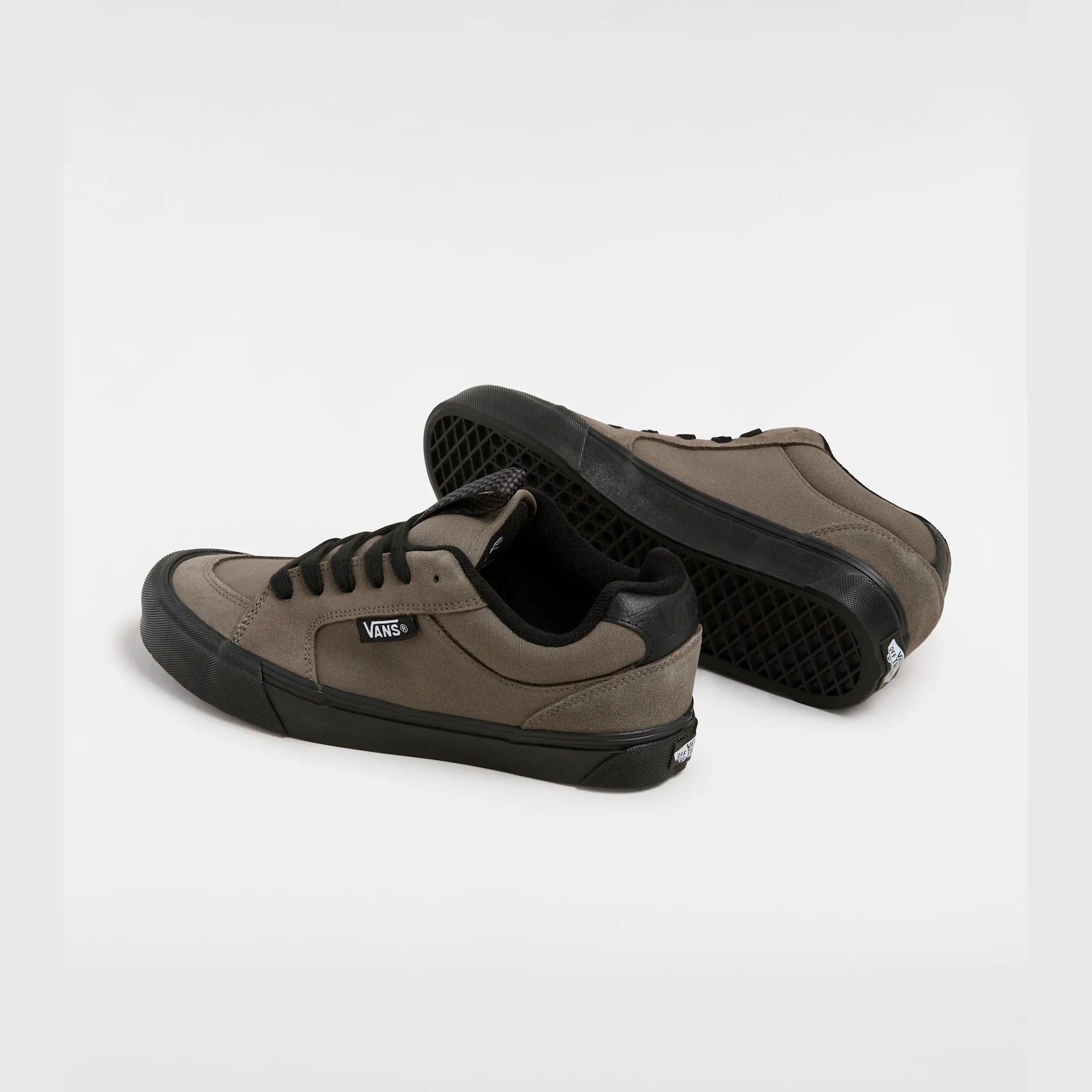vans-chukka-push-black/bungee-cord-vn000czw4y41-3