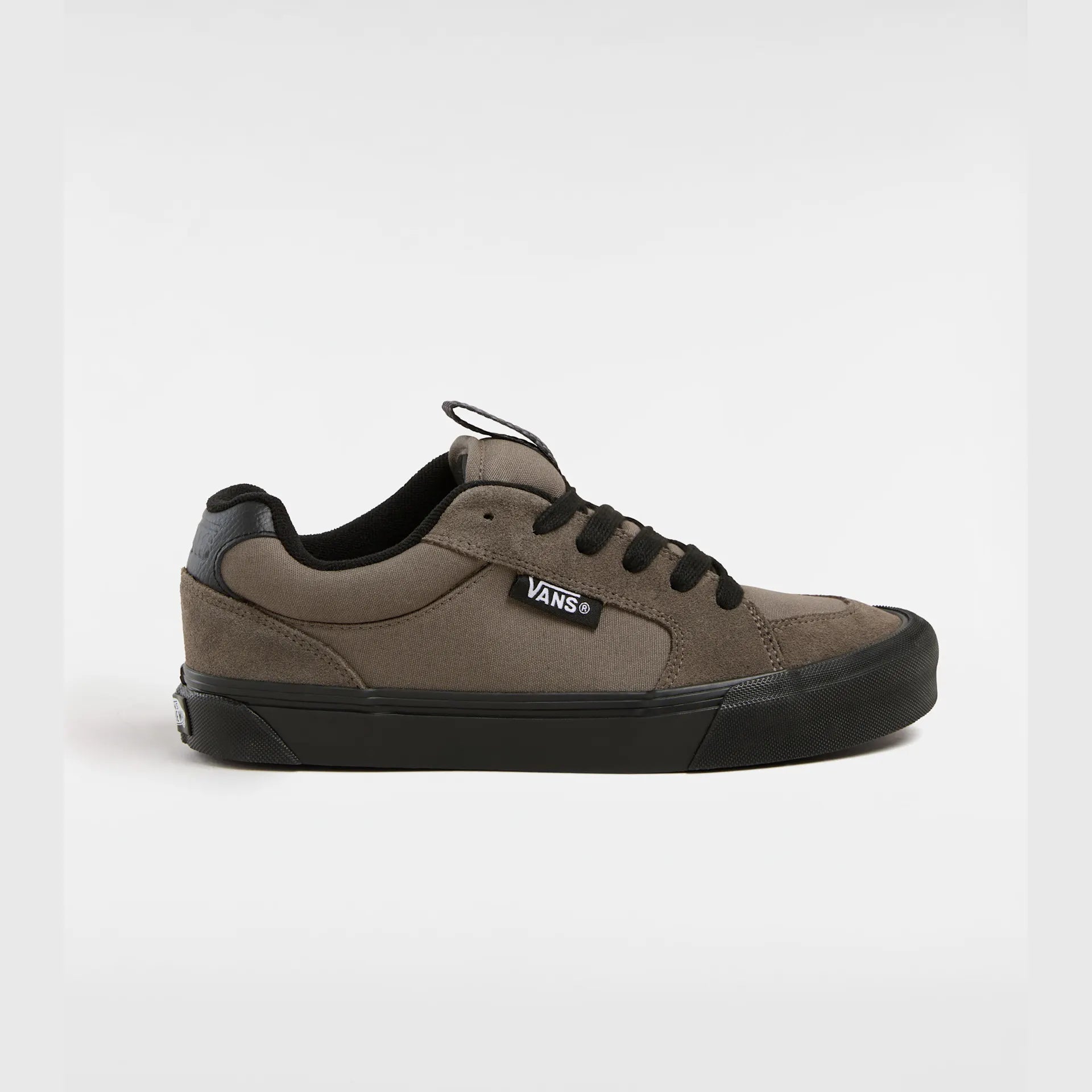 vans-chukka-push-black/bungee-cord-vn000czw4y41-1