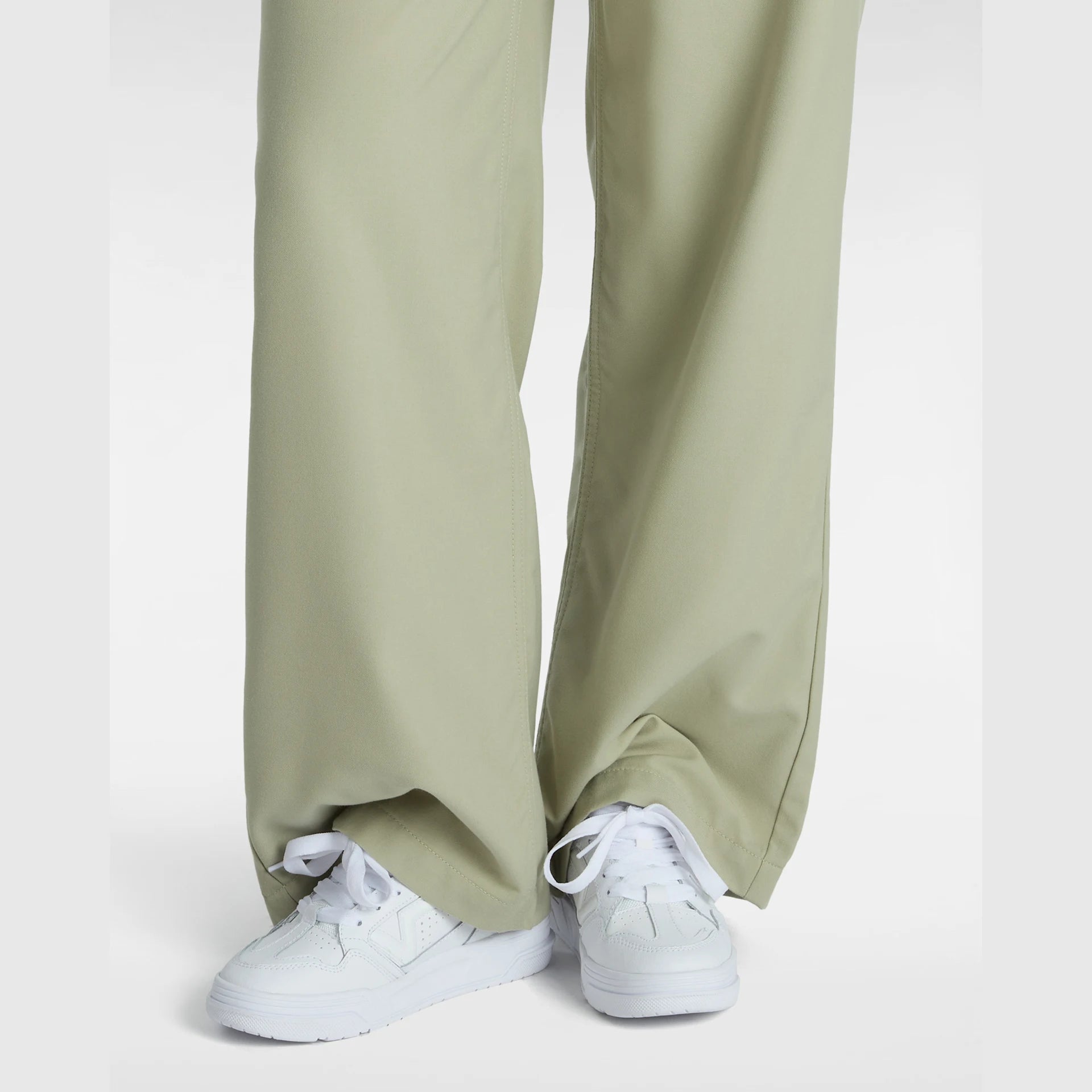 vans-upland-white/white-vn000d1hwww1-5