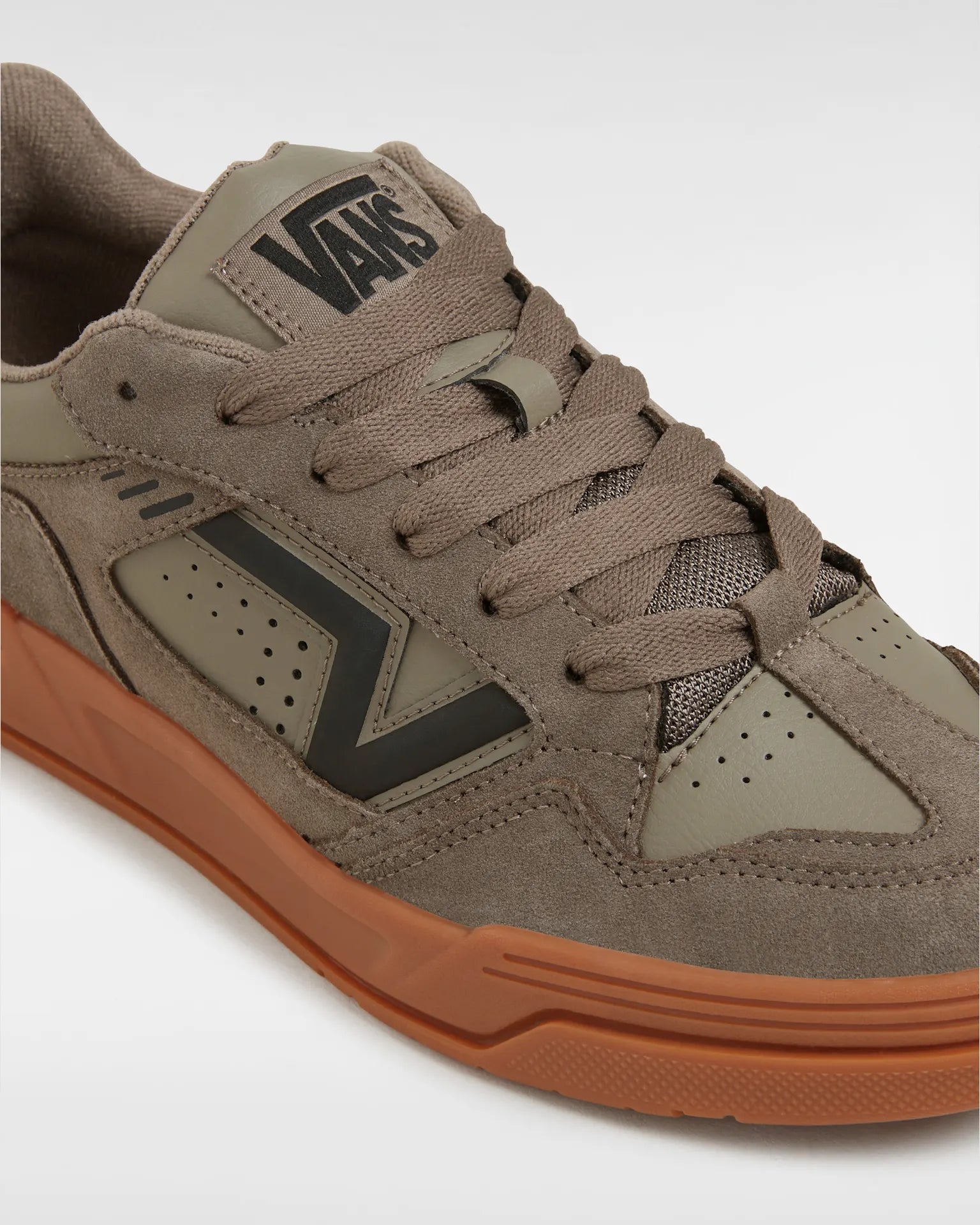 vans-upland-suede-bungee-cord-vn000d259jc1-4