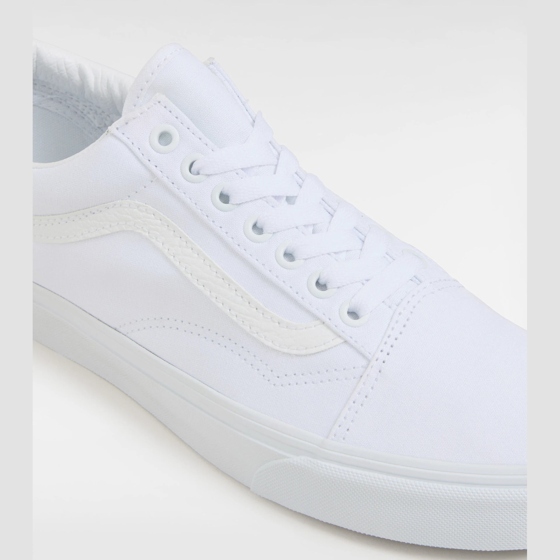 vans-ua-old-skool-true-white-vn000d3hw001-4