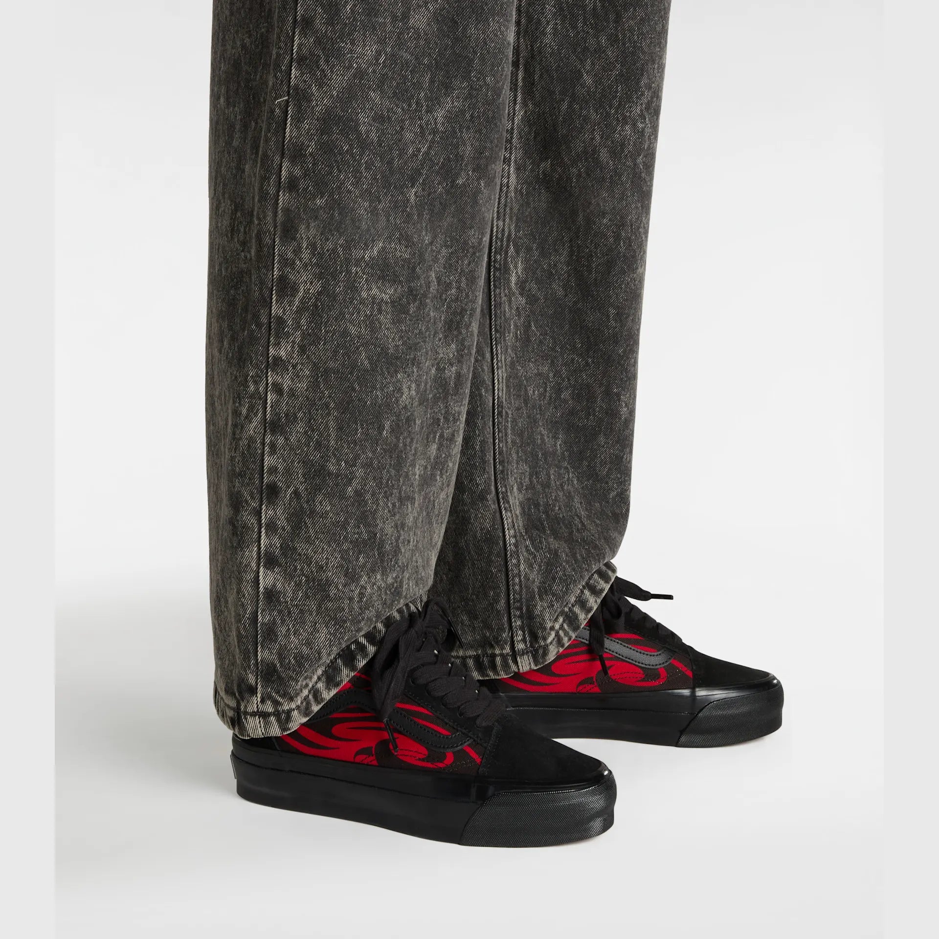 vans-lx-old-skool-y2k-flame-black/red-vn000d564581-7