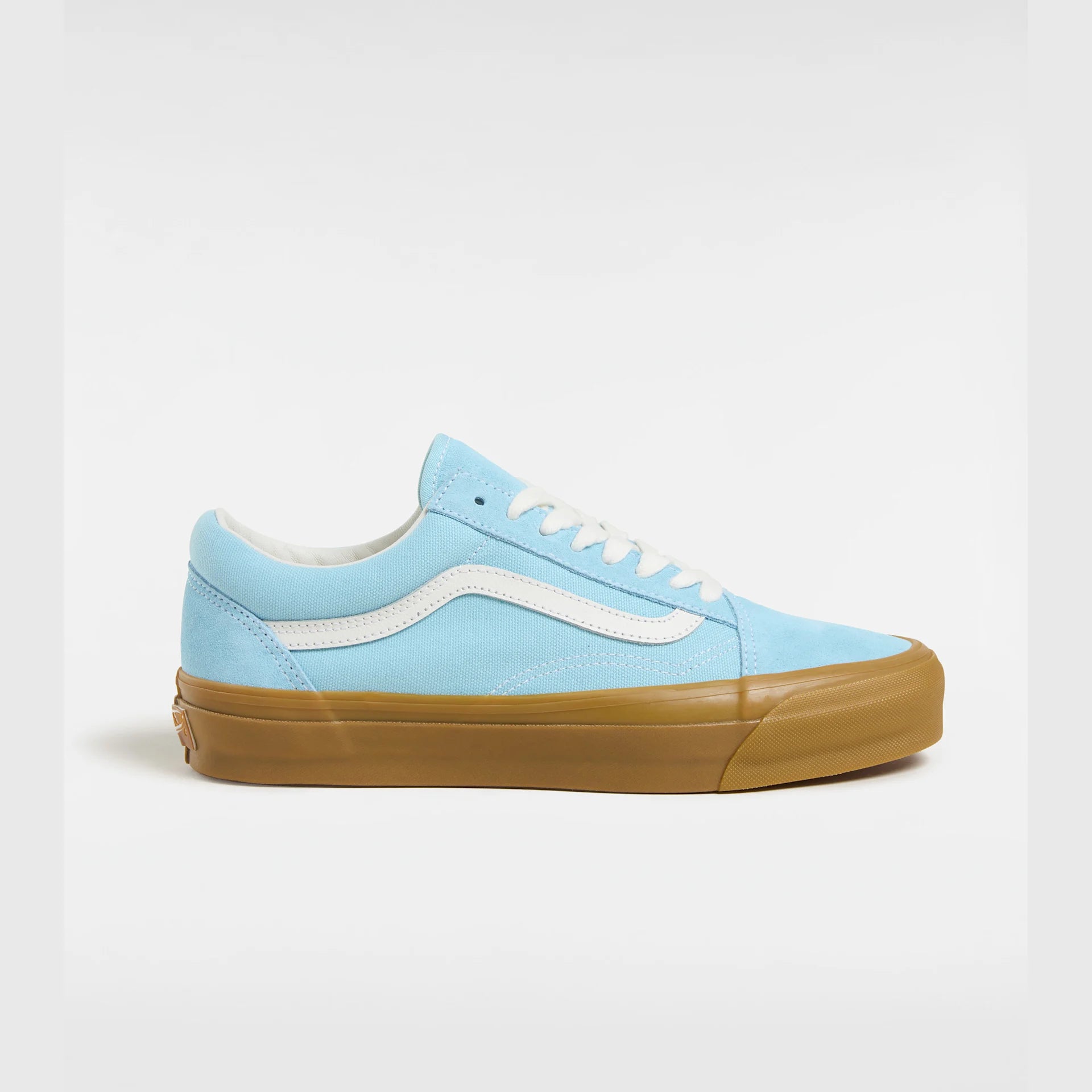vans-lx-old-skool-gum-crystal-blue-vn000d56cau1-1