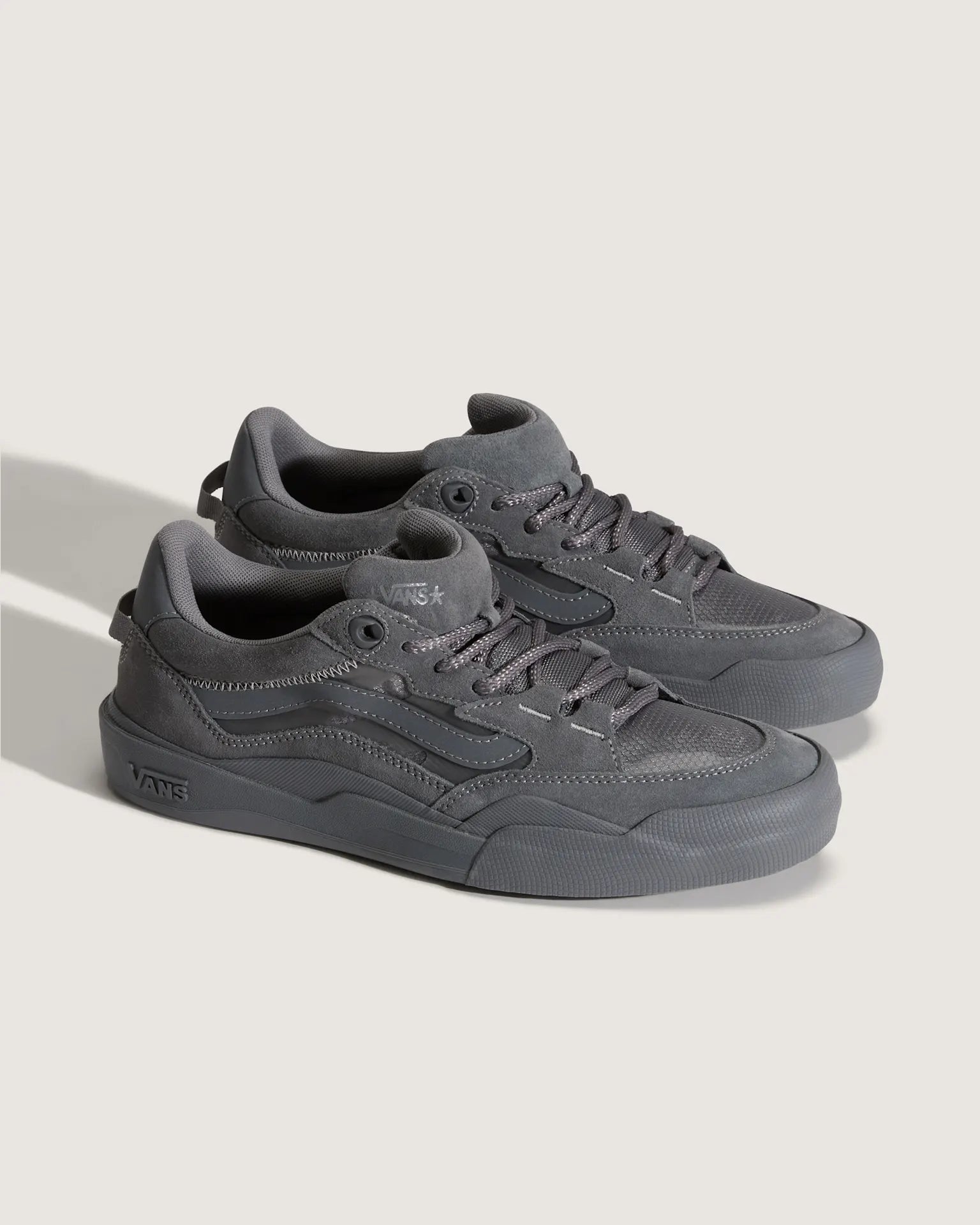vans-skate-2-wayvee-atiba-gray-vn000d5dbgf1-2